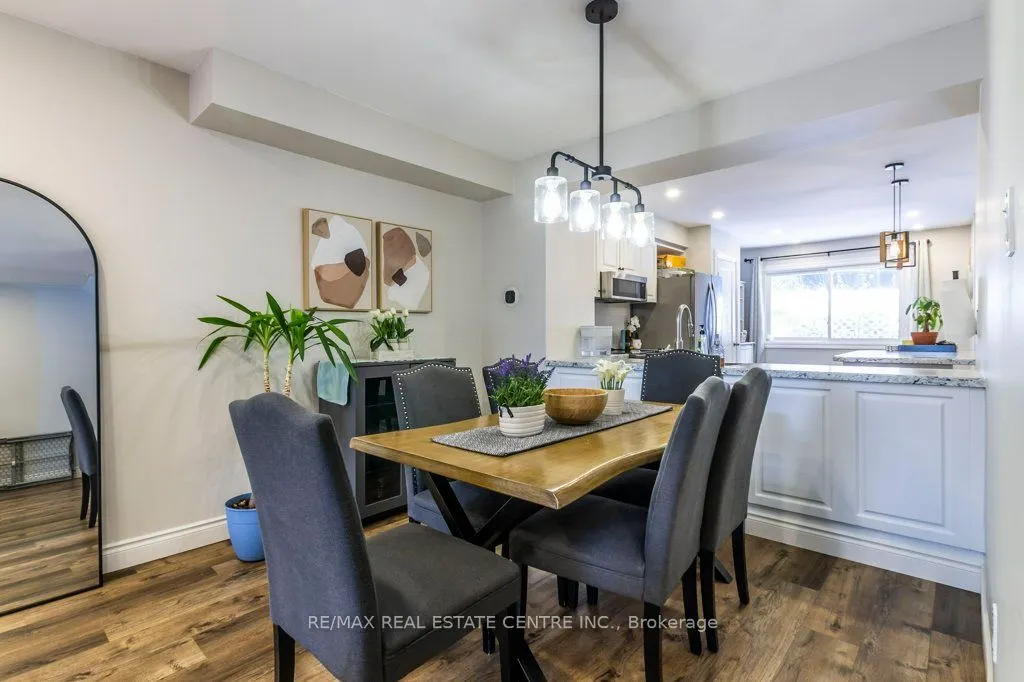 26 Moss Boulevard, #77