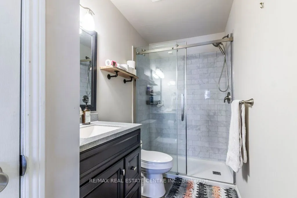 26 Moss Boulevard, #77