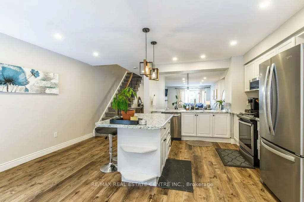 26 Moss Boulevard, #77