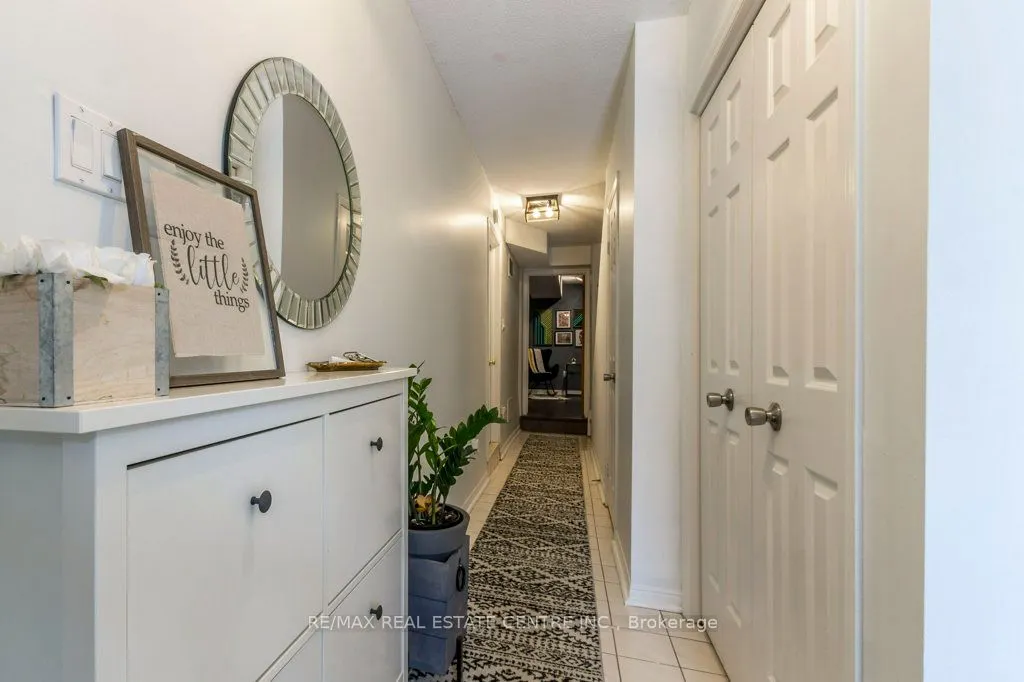 26 Moss Boulevard, #77