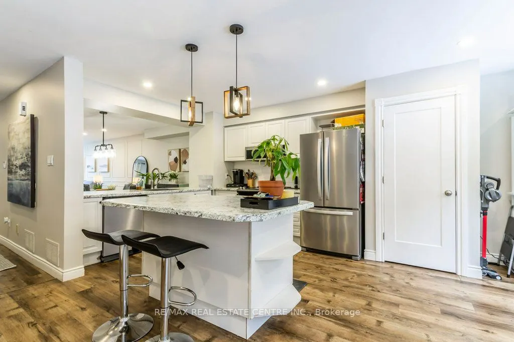 26 Moss Boulevard, #77