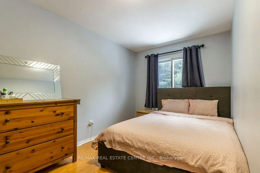 26 Moss Boulevard, #77