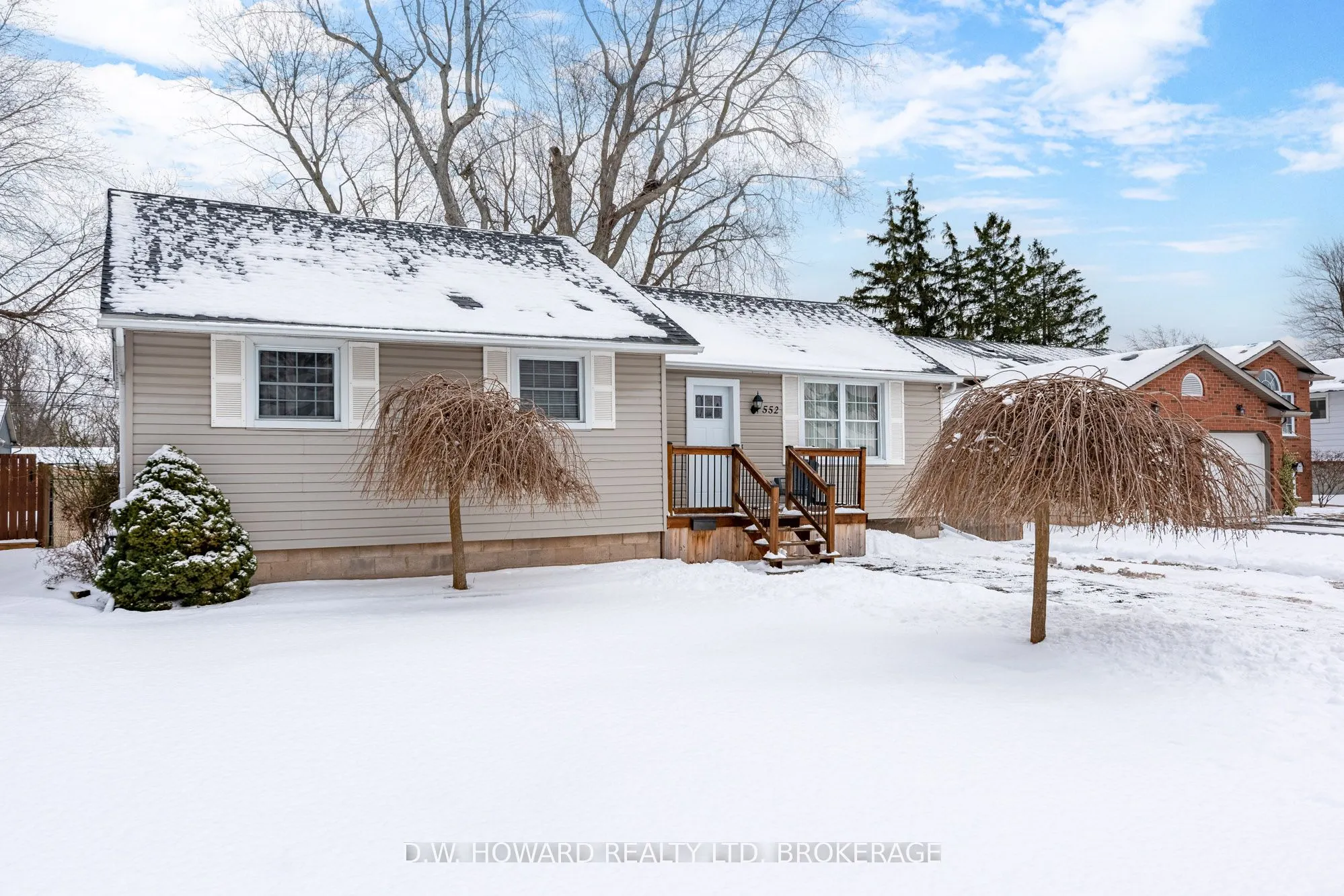 552 Lakeview Road