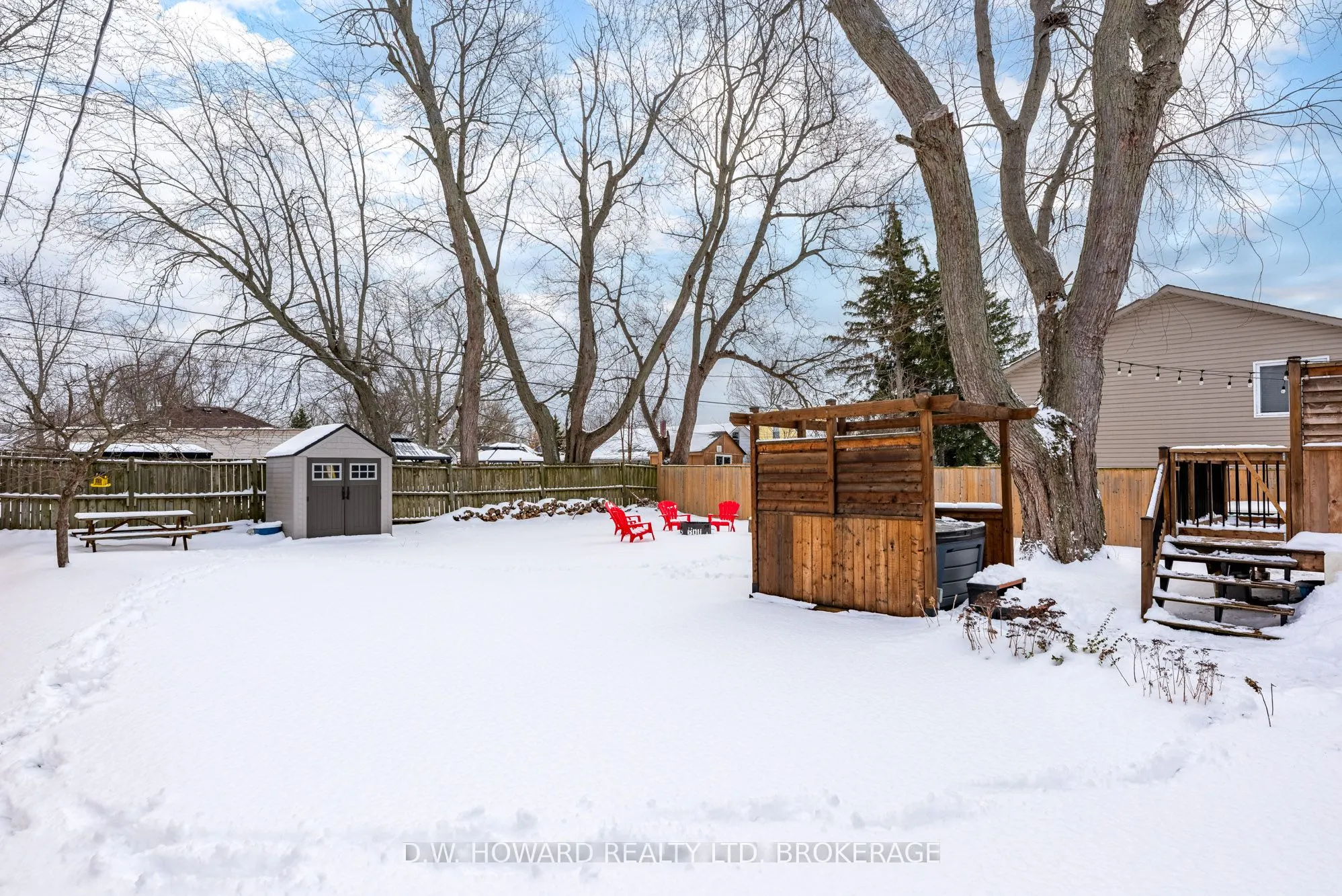 552 Lakeview Road