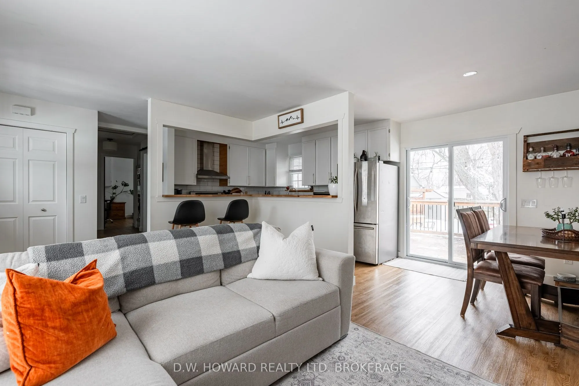 552 Lakeview Road
