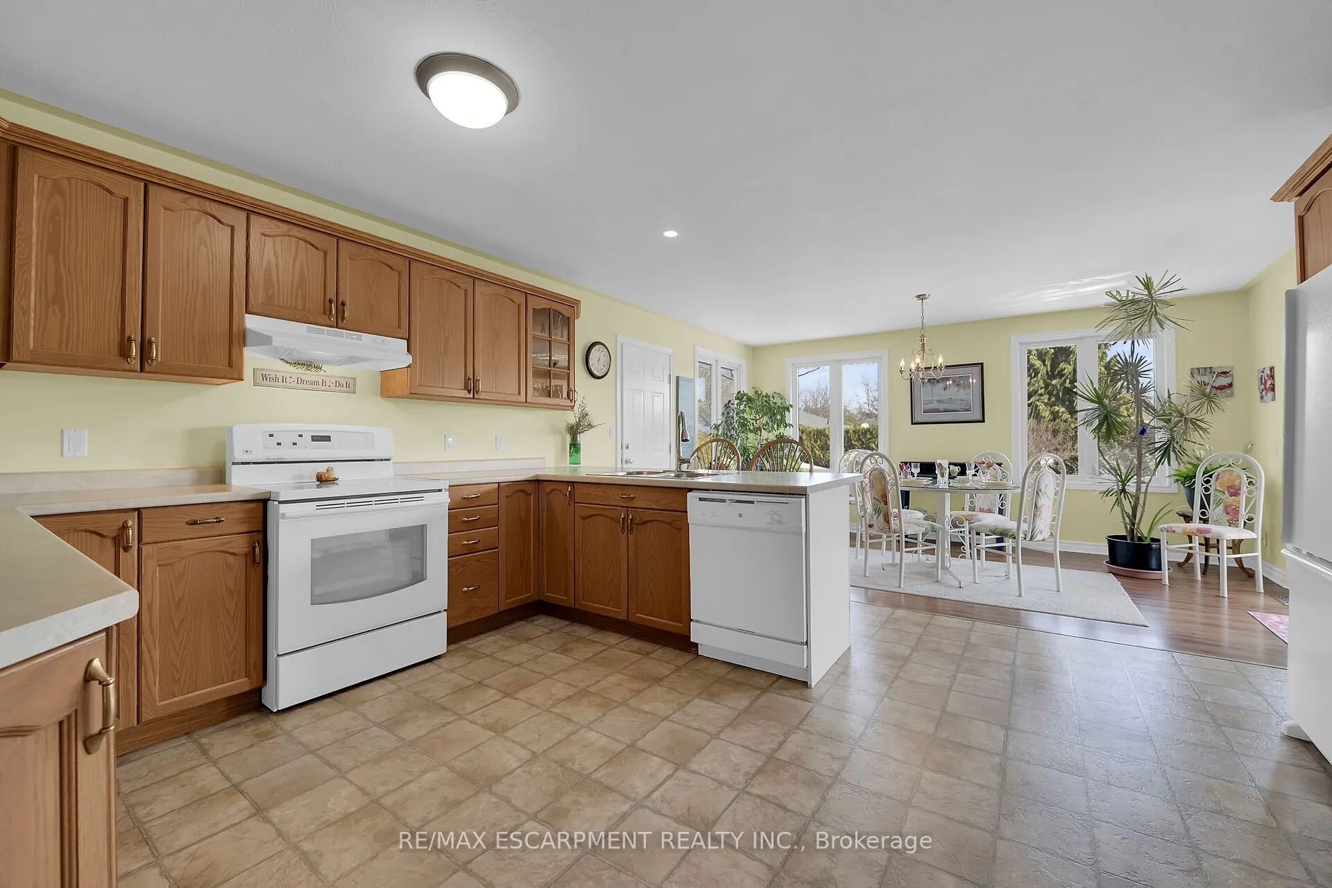 12 Schneider Drive