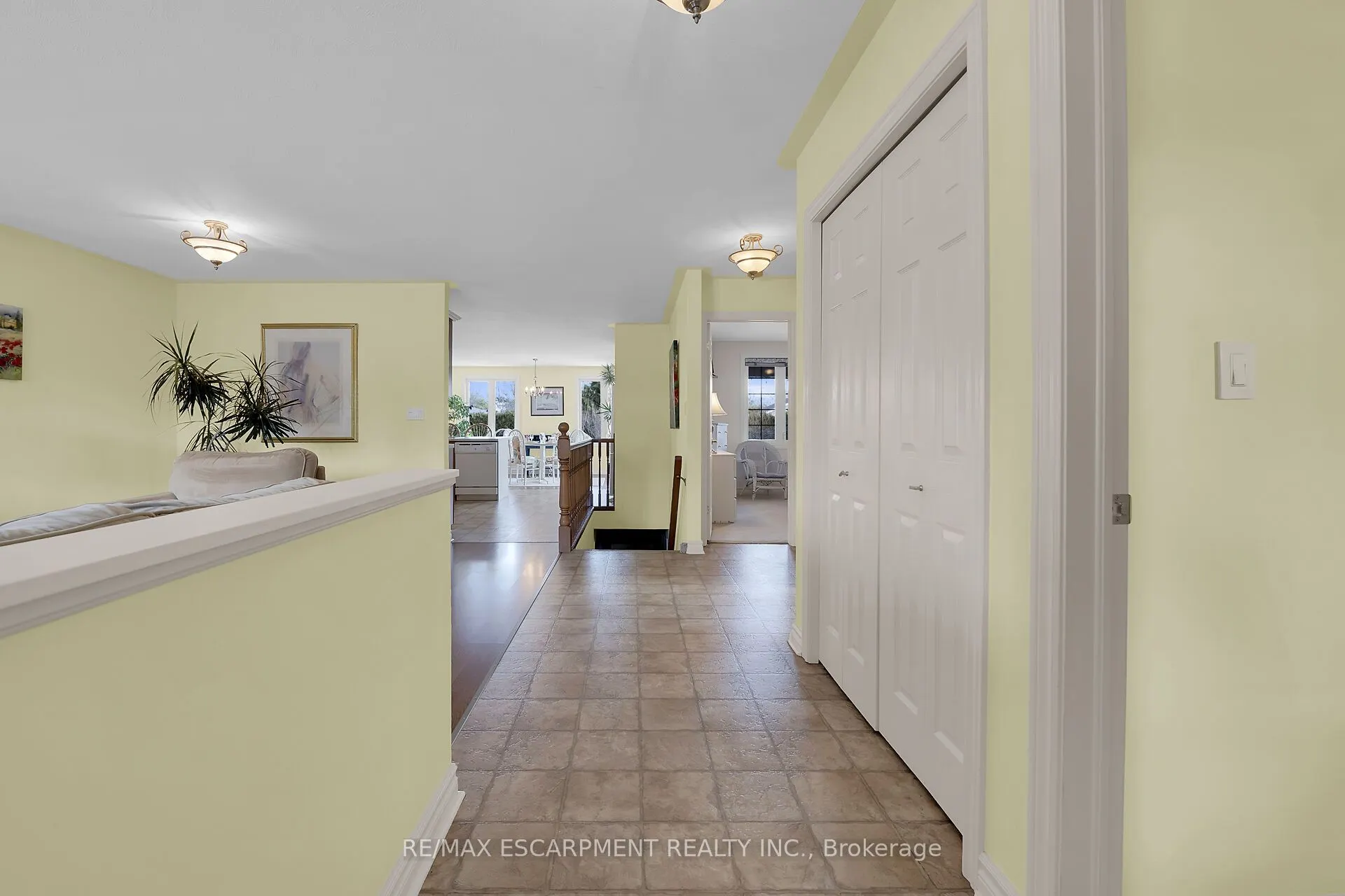 12 Schneider Drive
