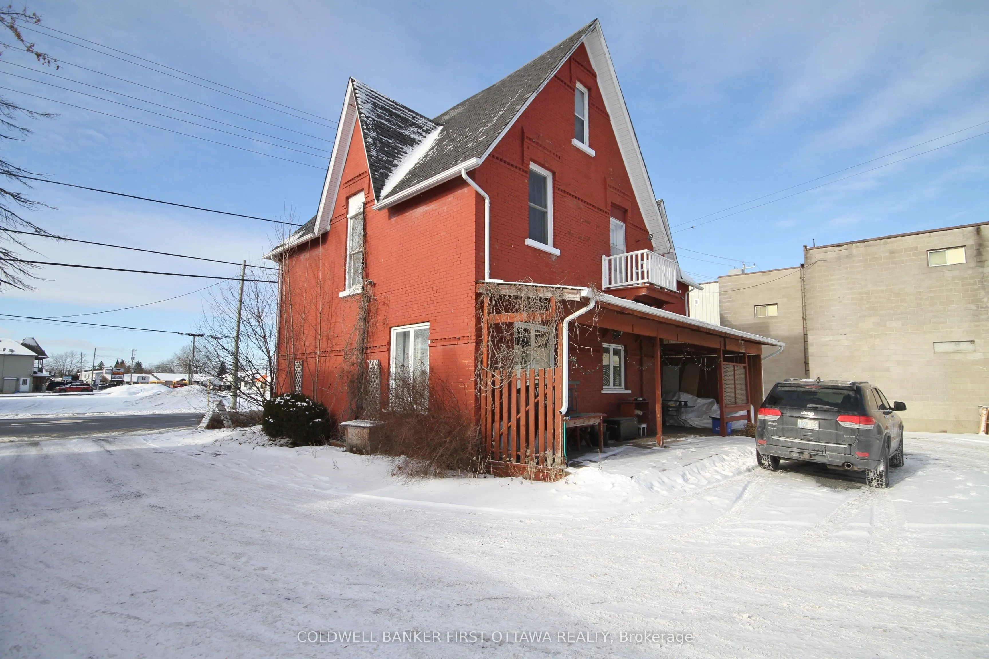 866 Notre Dame Street