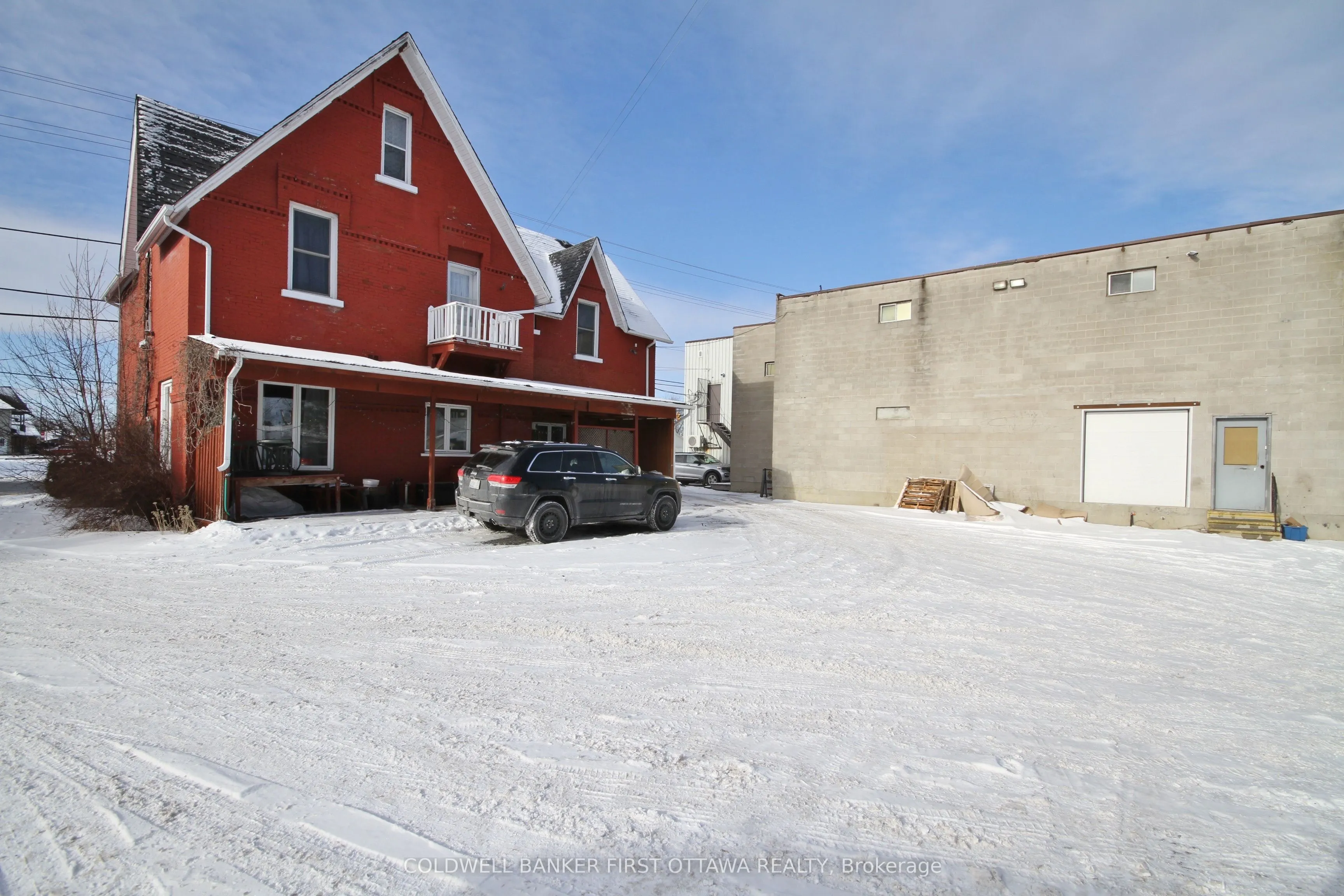866 Notre Dame Street