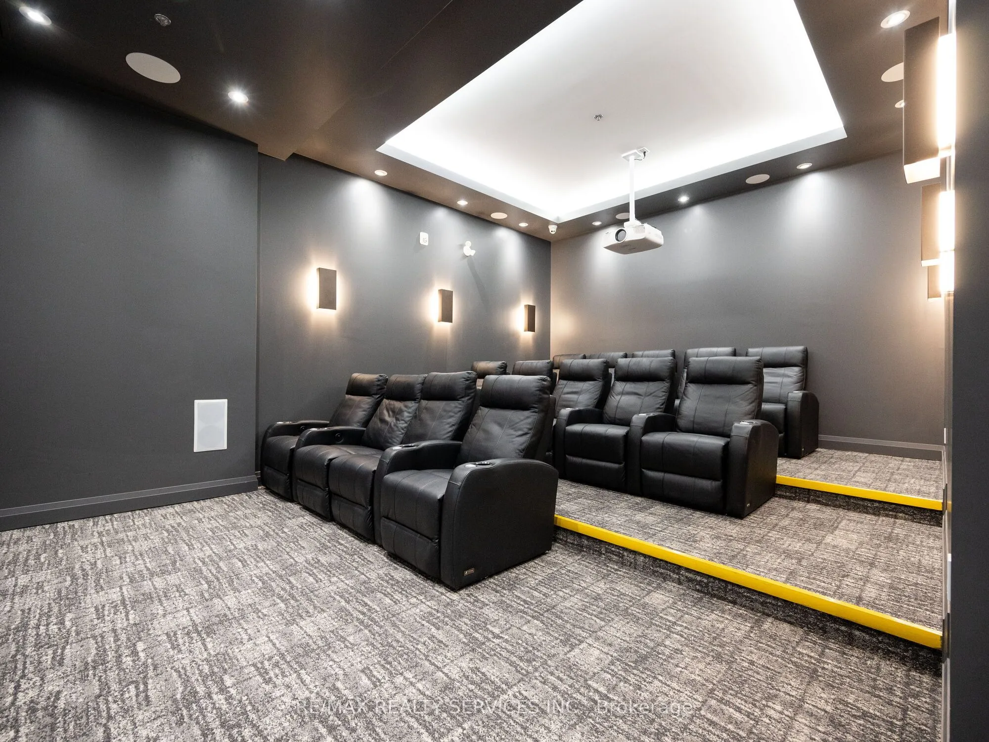 1 Redfern Avenue, #416