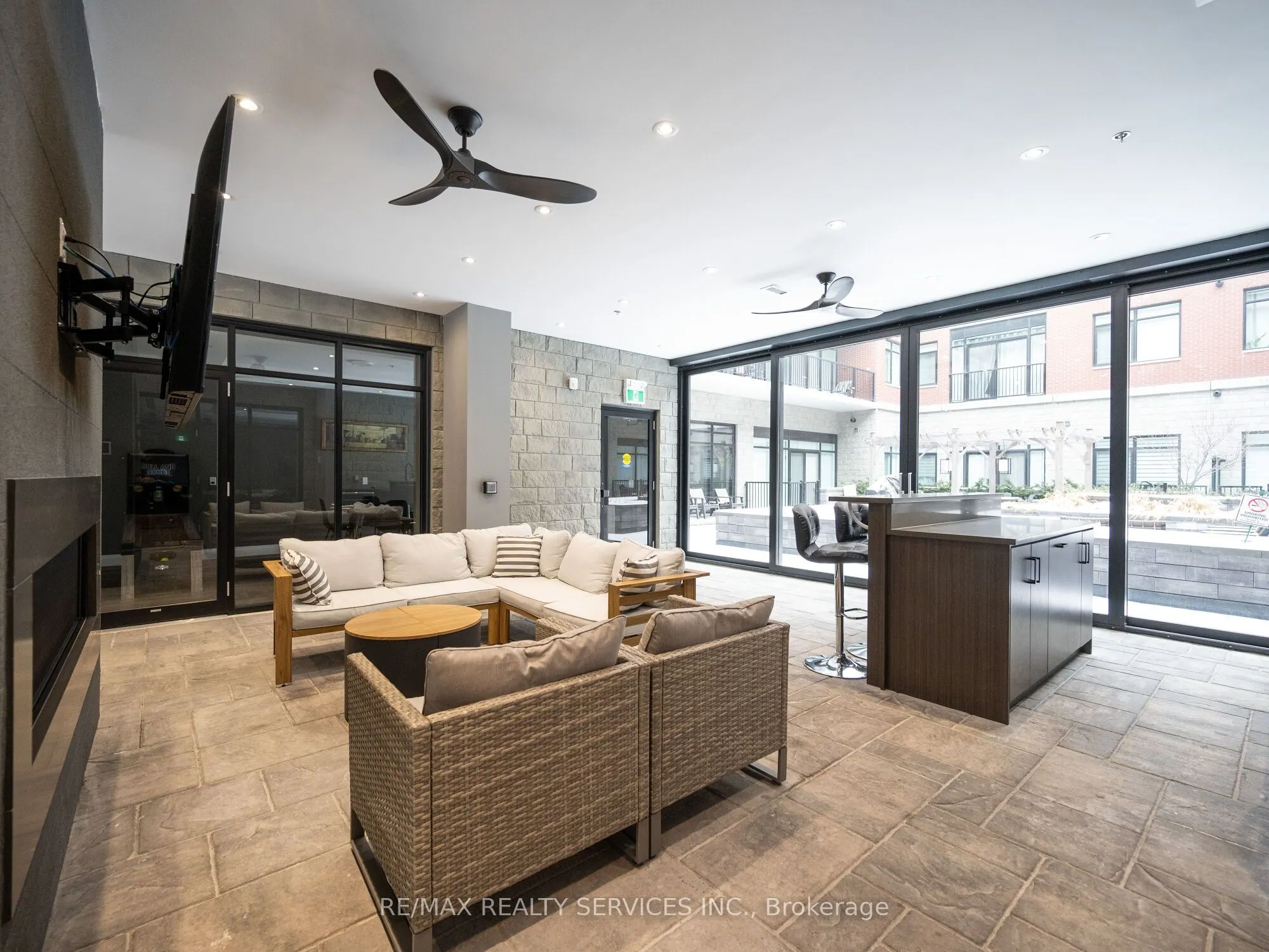 1 Redfern Avenue, #416