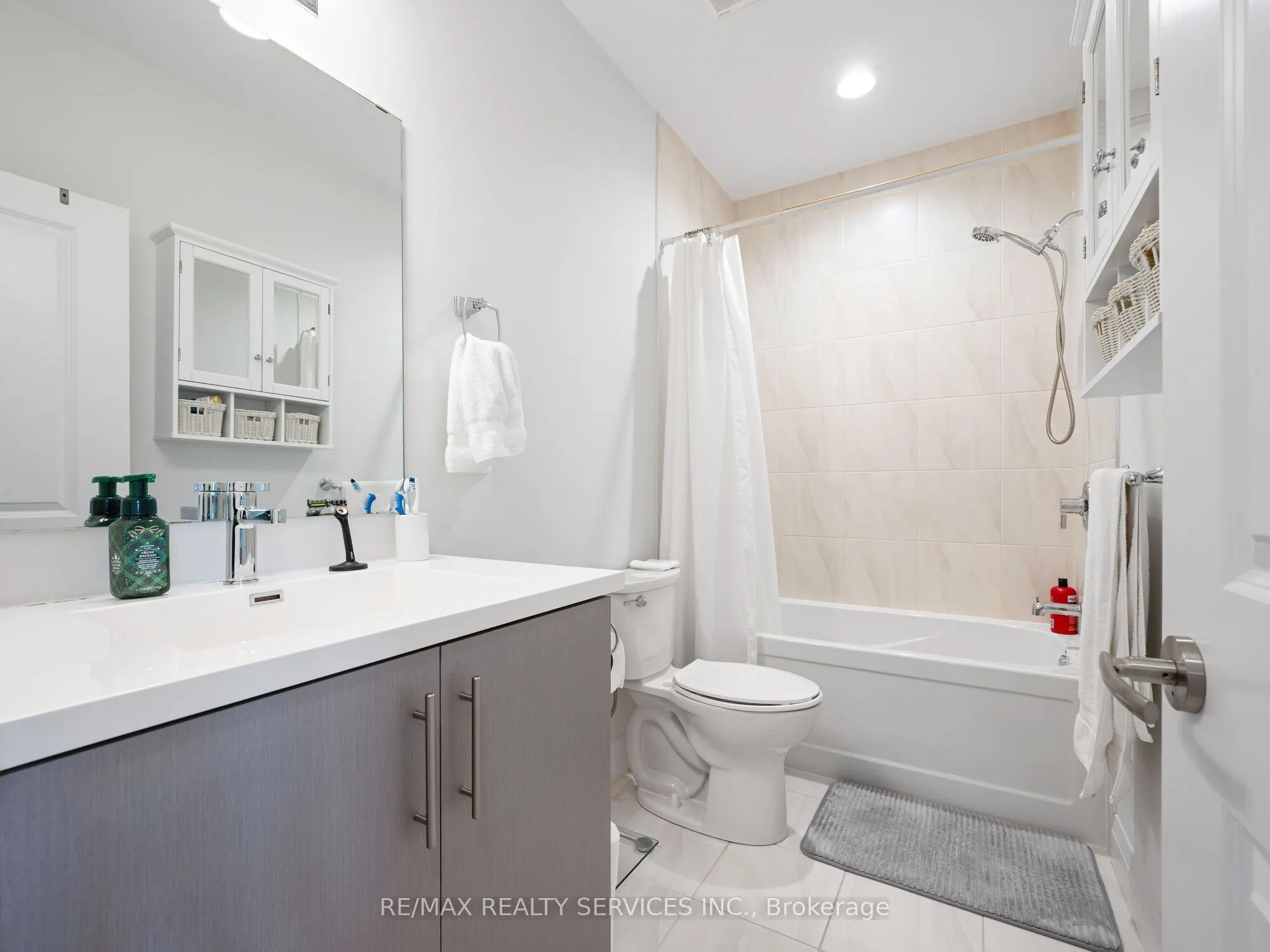 1 Redfern Avenue, #416