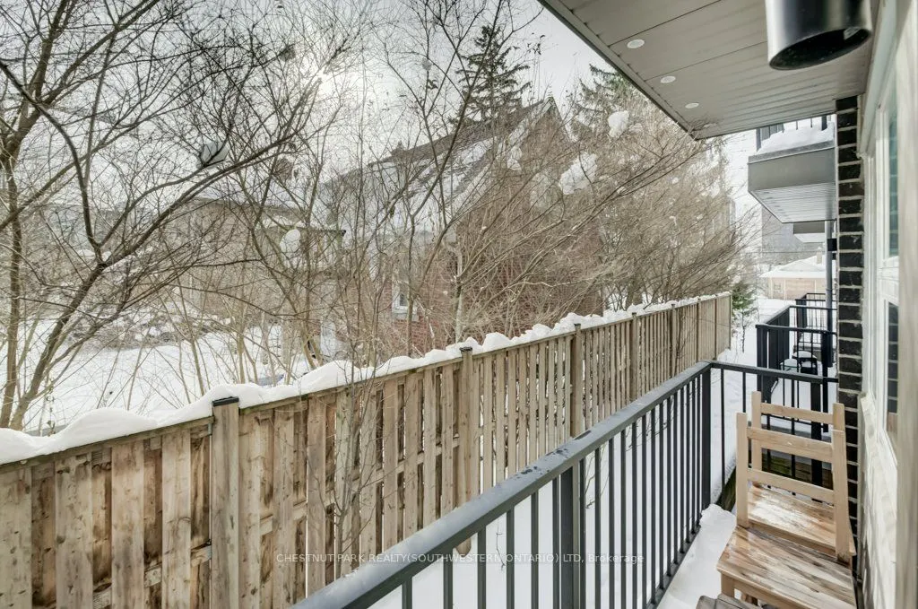 338 Albert Street #114