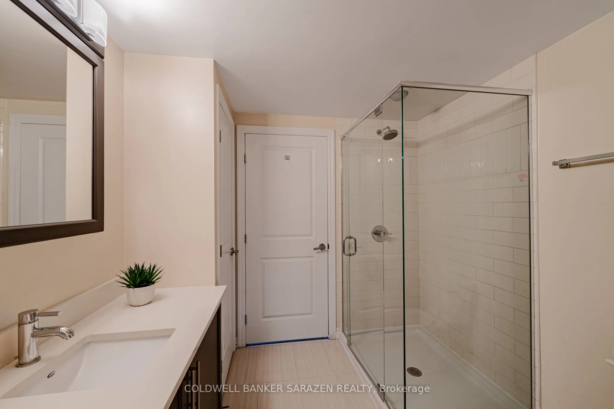 195 Besserer Street, #601