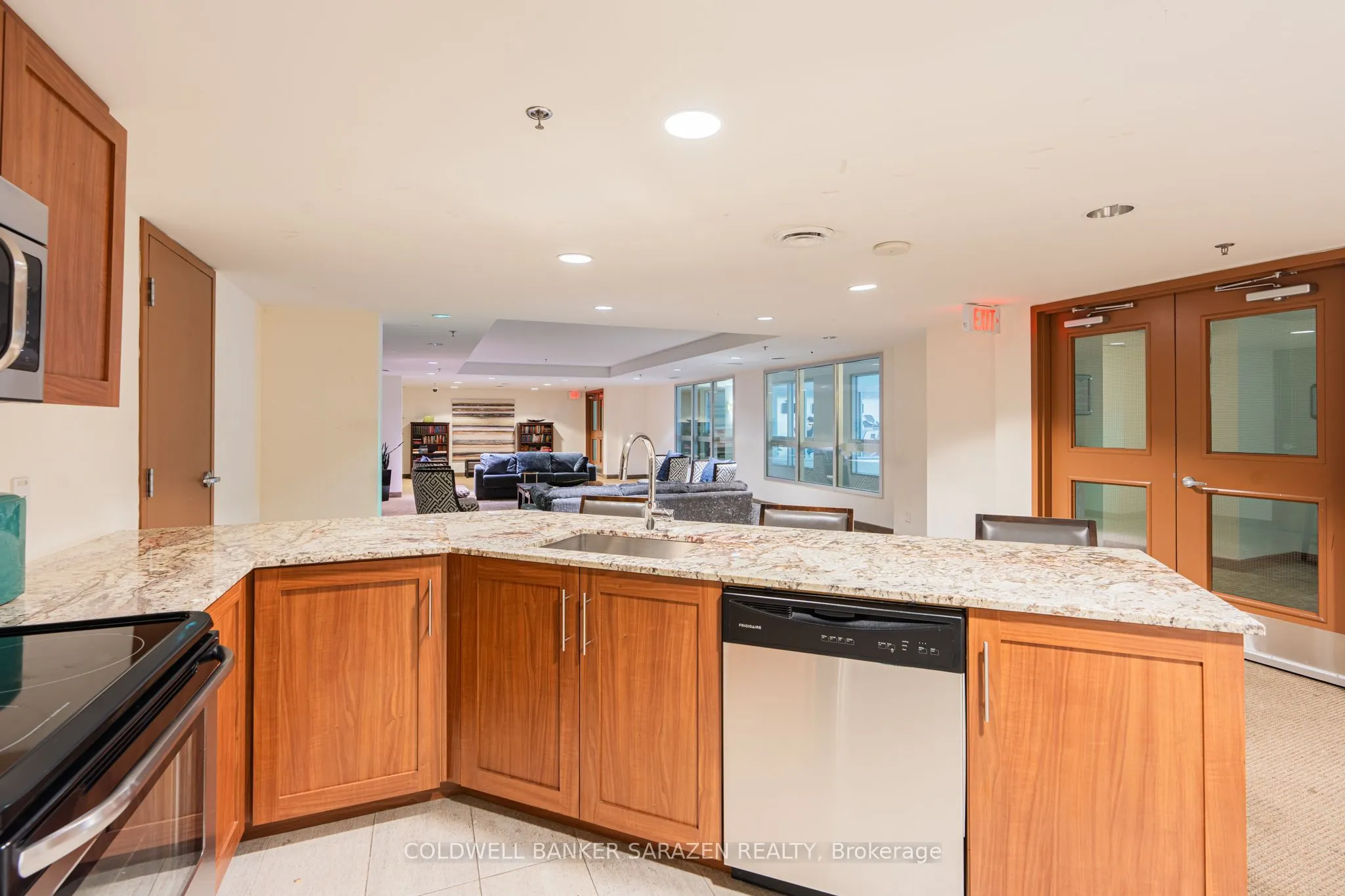 195 Besserer Street, #601
