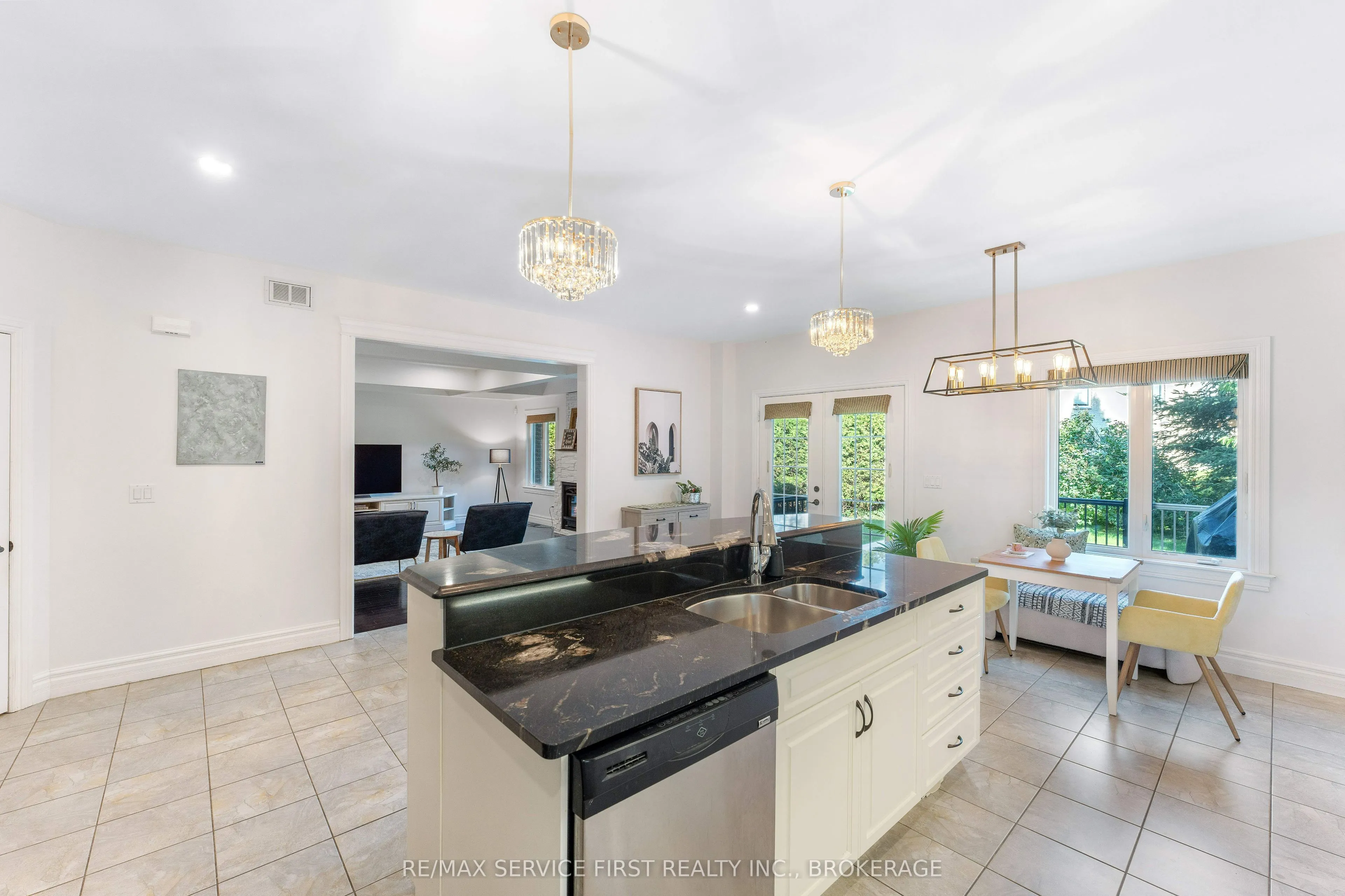 81 Kenwoods Circle