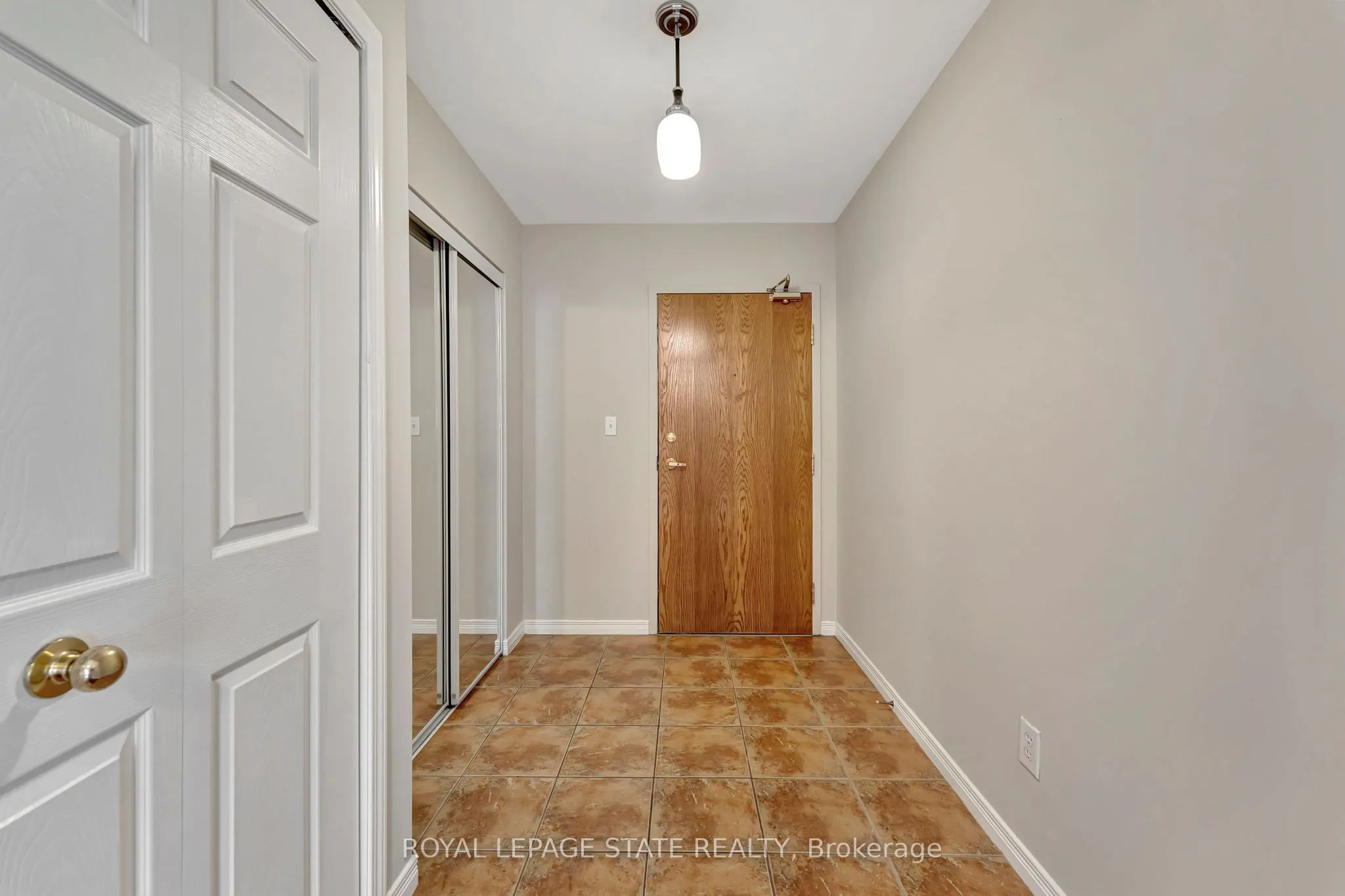 4000 Creekside Drive, #203