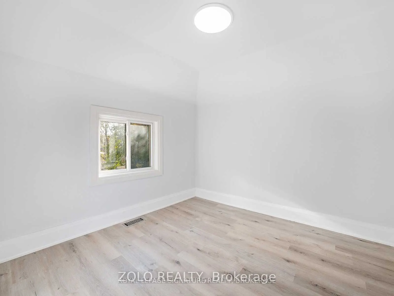 28 Albemarle Street