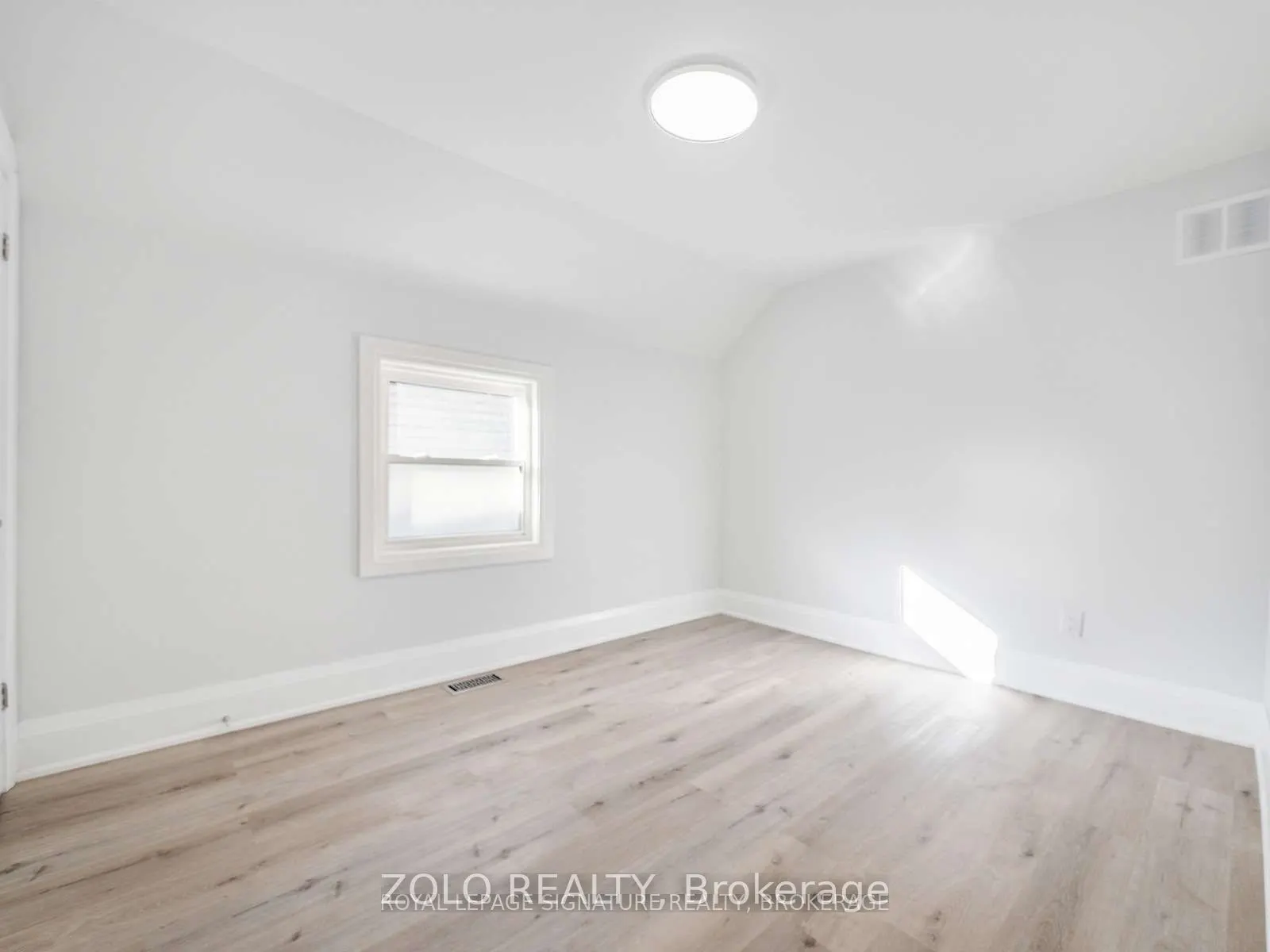 28 Albemarle Street