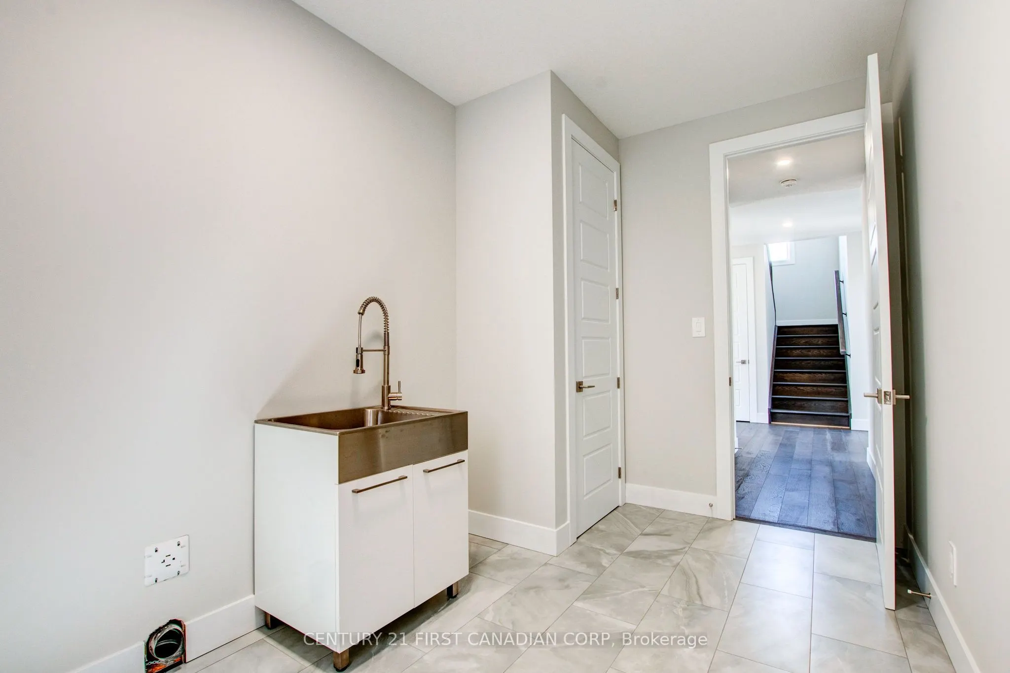 100 ASPEN Circle