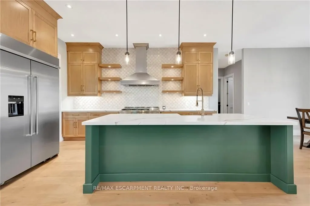 3 Clover Lane