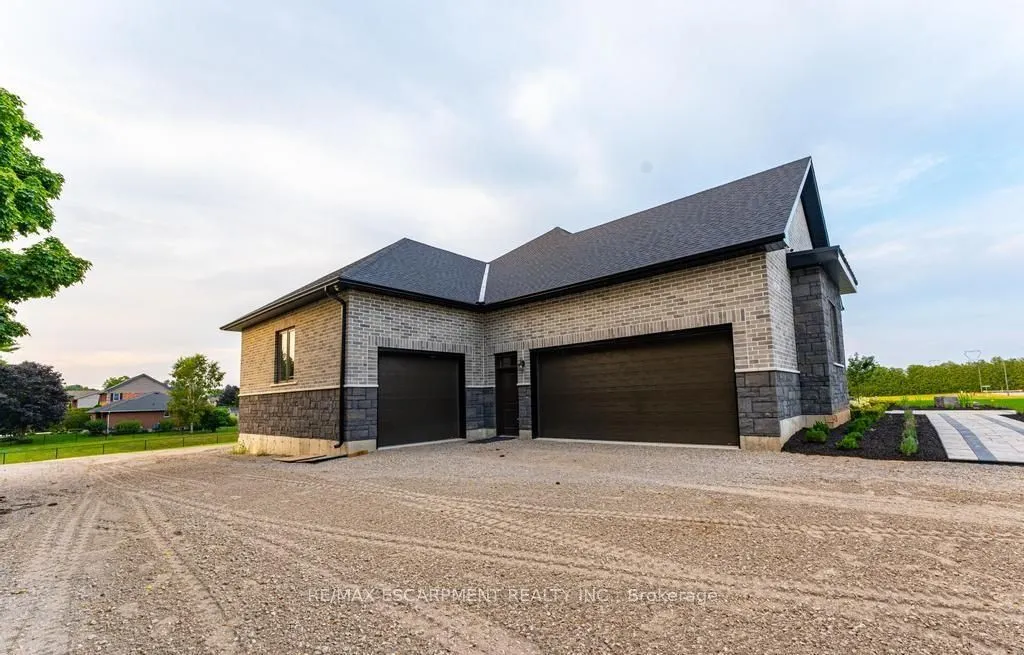 3 Clover Lane