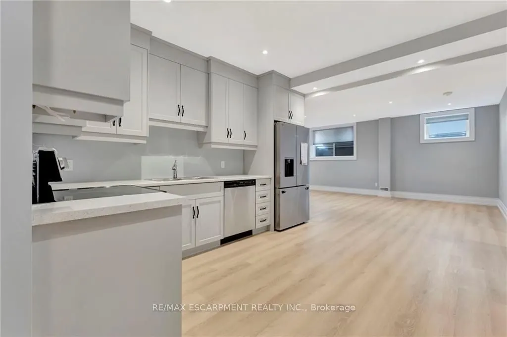 3 Clover Lane