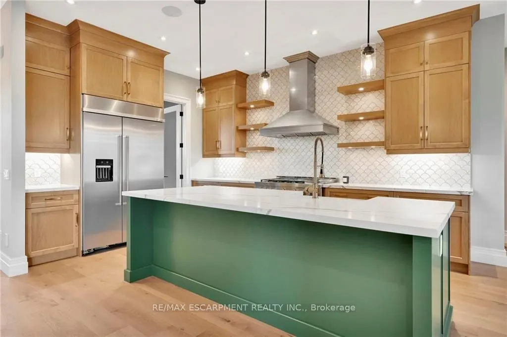 3 Clover Lane
