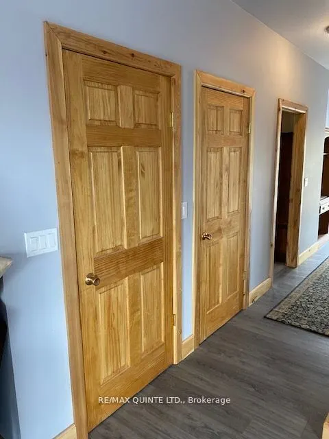 325 Douglas Road W