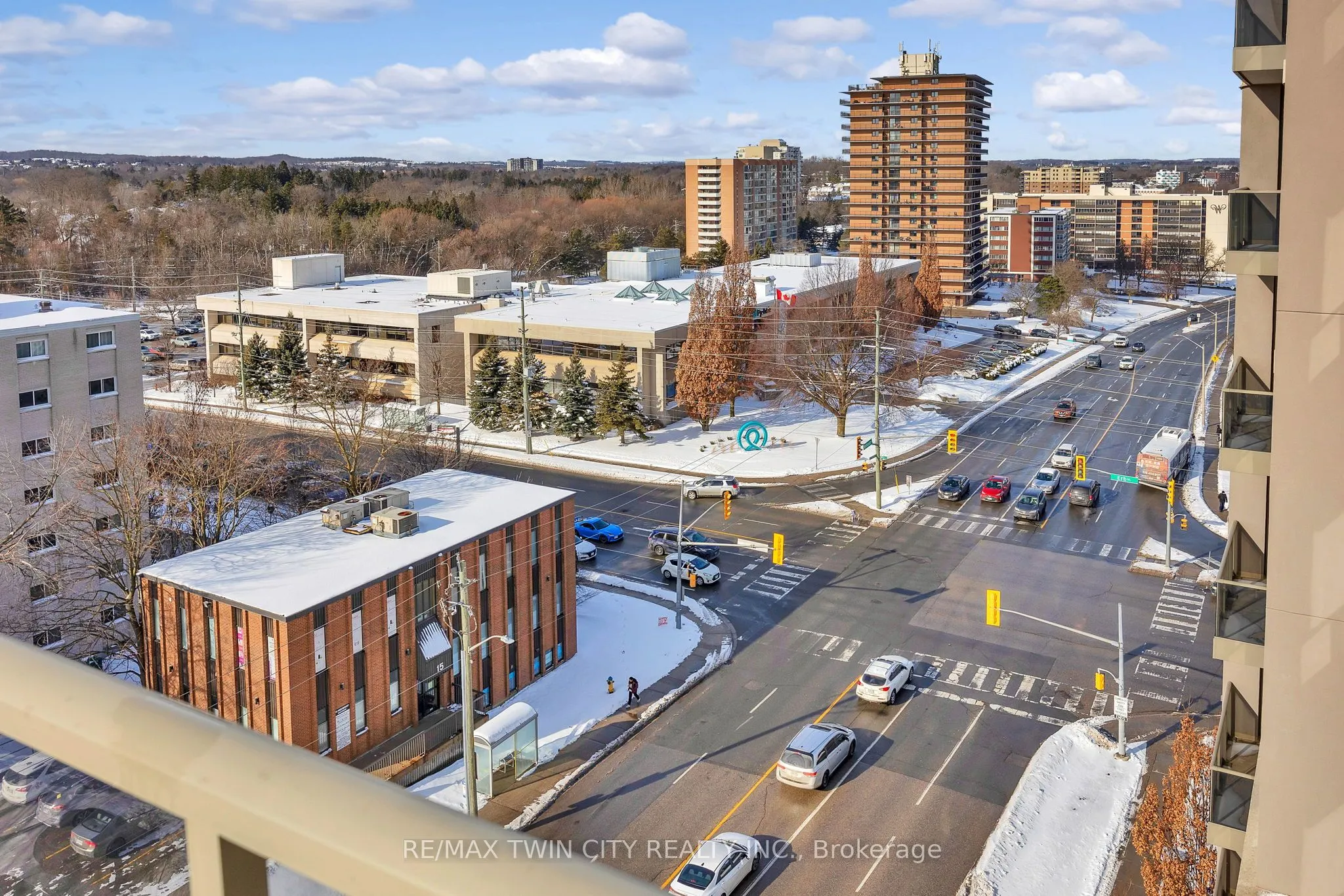 223 Erb Street W, #808