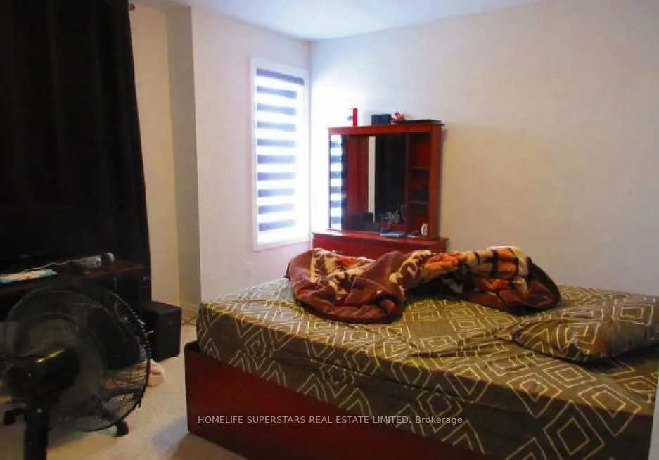 795 QUEENSTON Boulevard