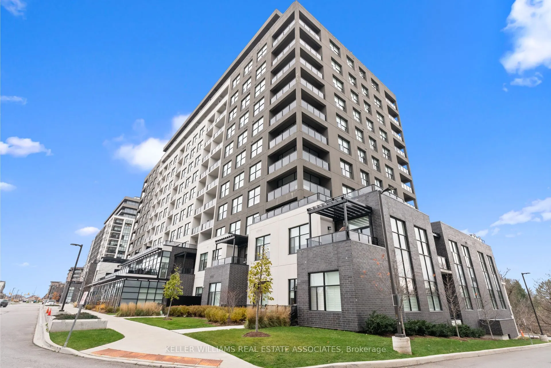 1880 Gordon Street #1304