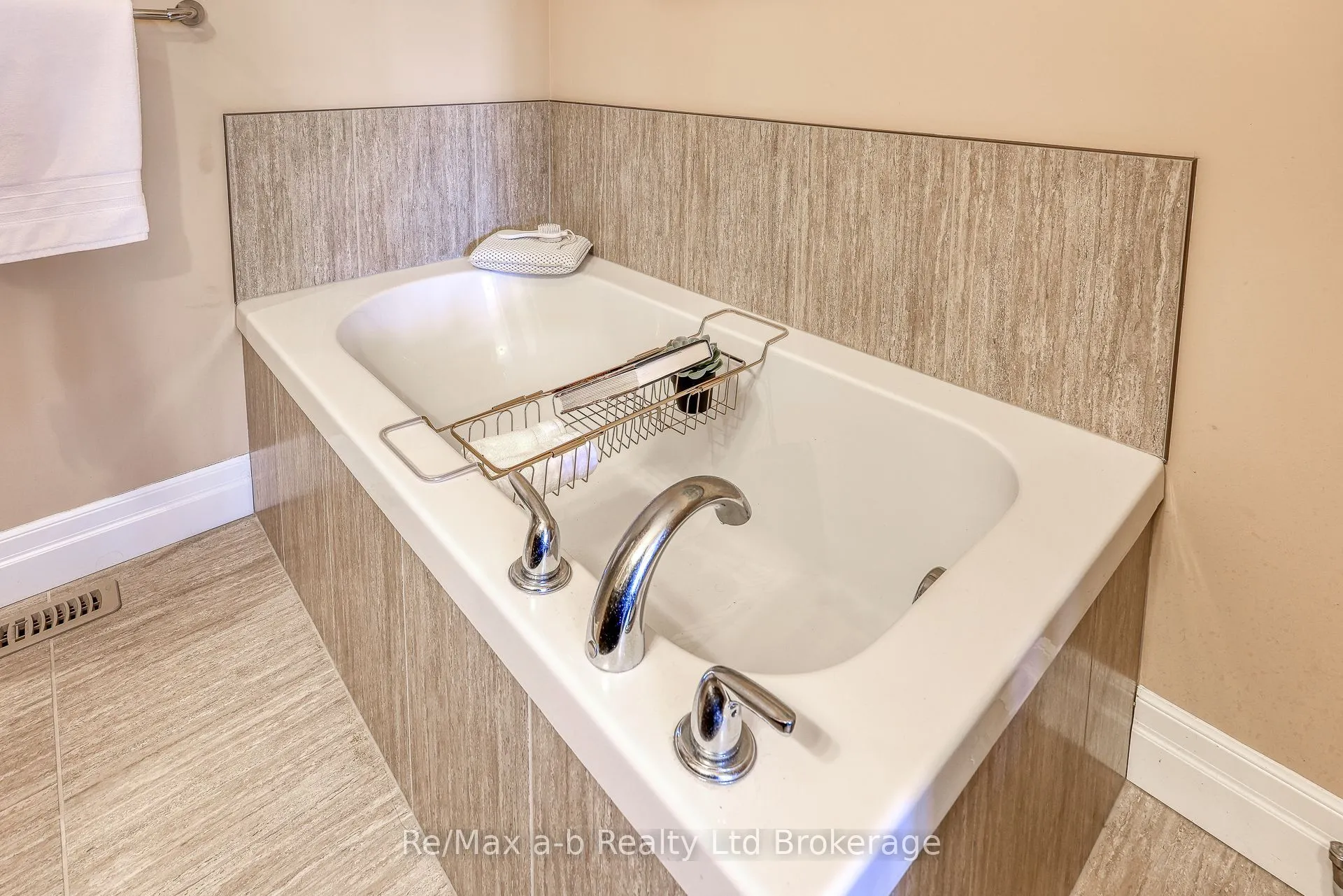 247 Munnoch Boulevard #24