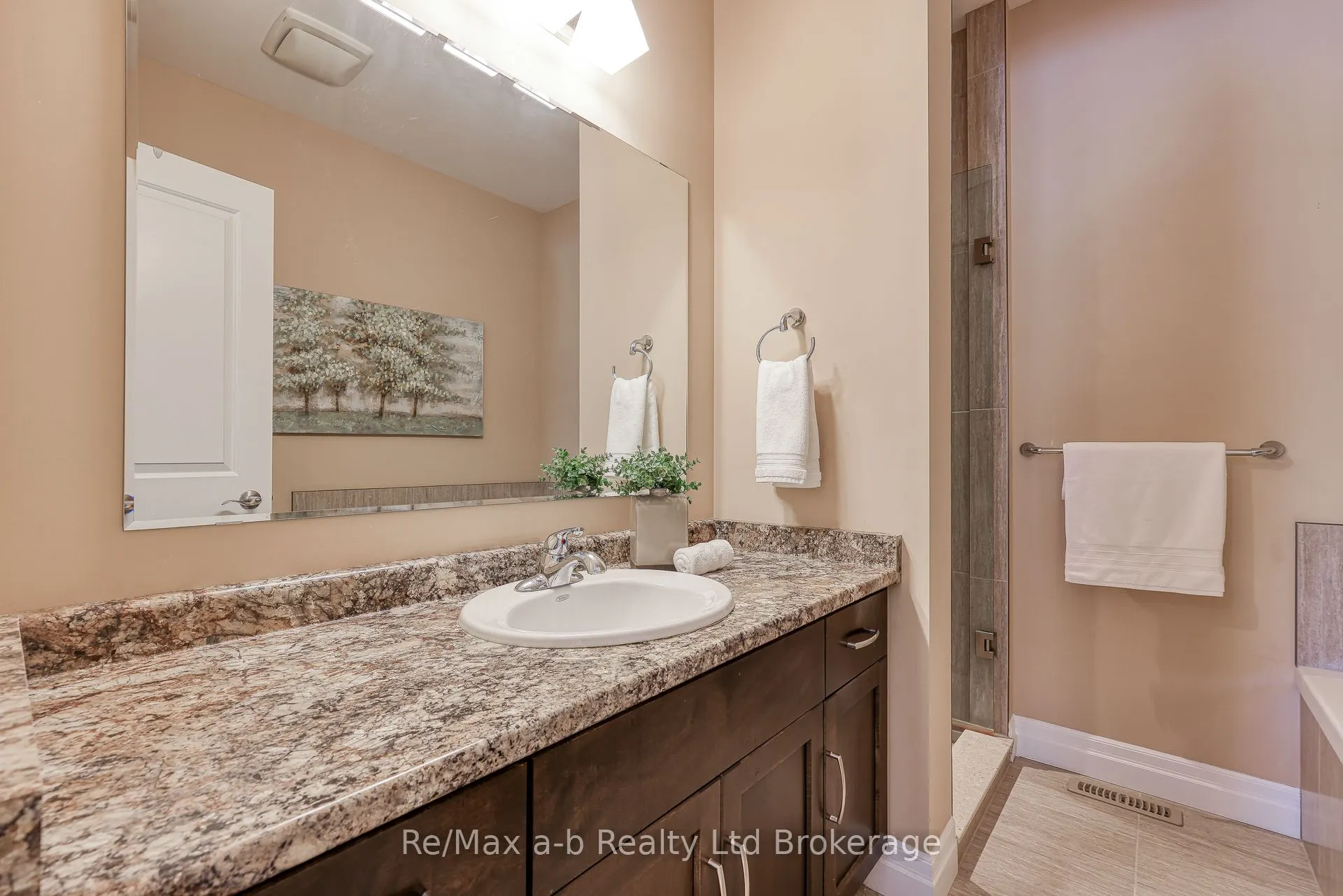 247 Munnoch Boulevard #24