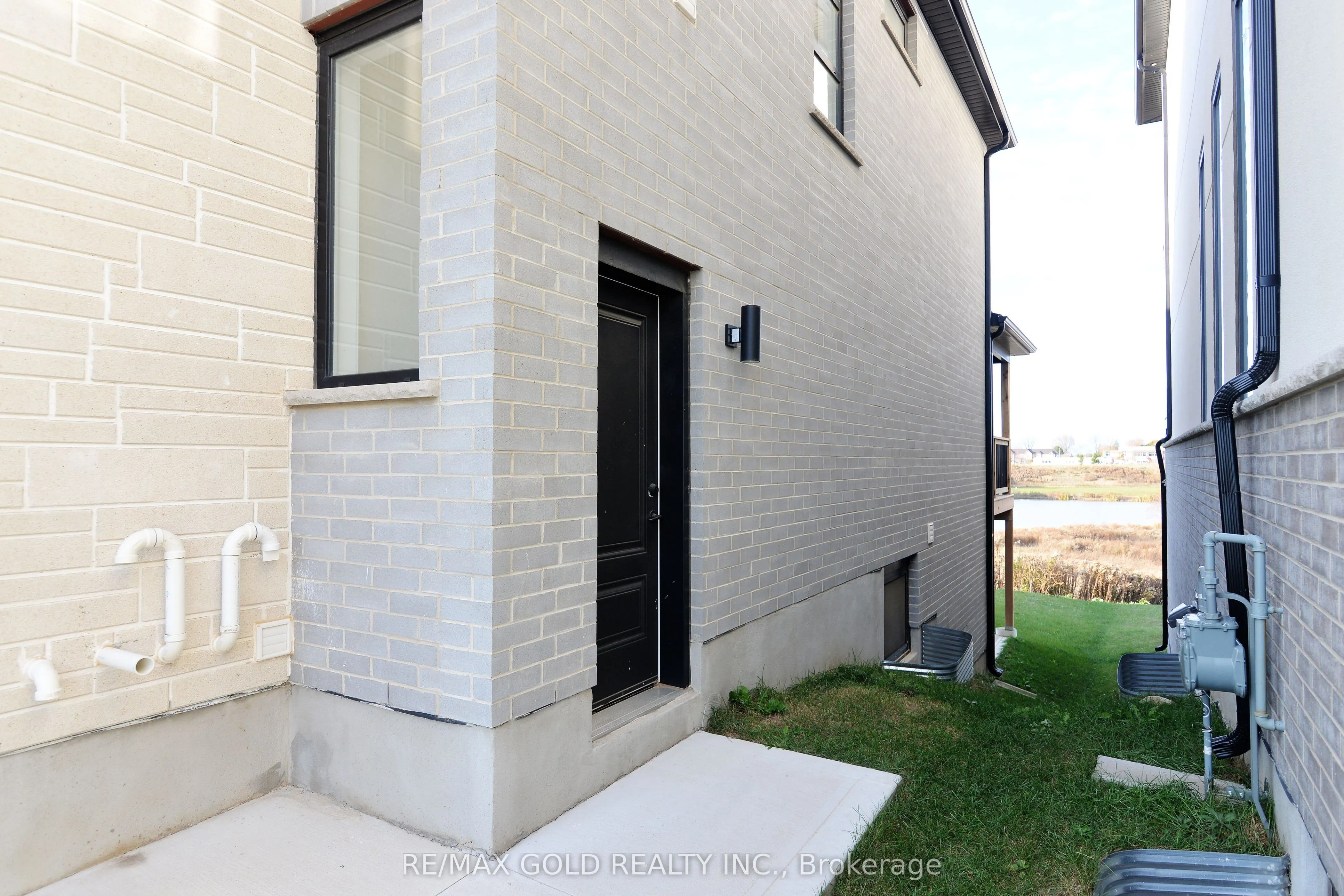86 Grandville Circle