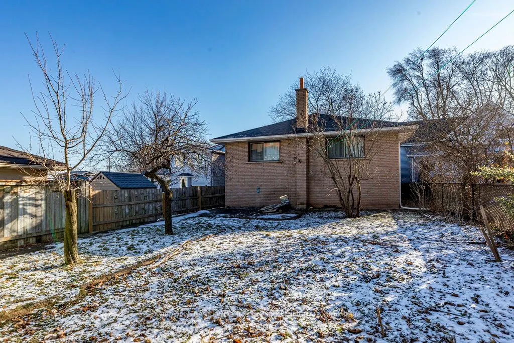 16 Elm Avenue