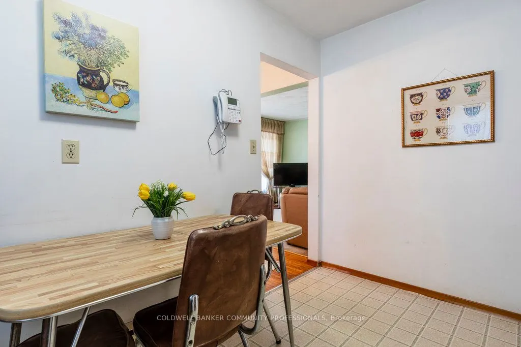 16 Elm Avenue
