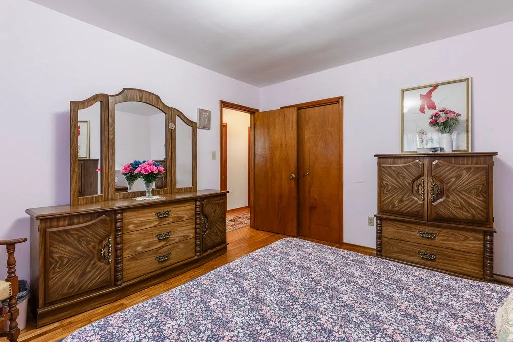 16 Elm Avenue