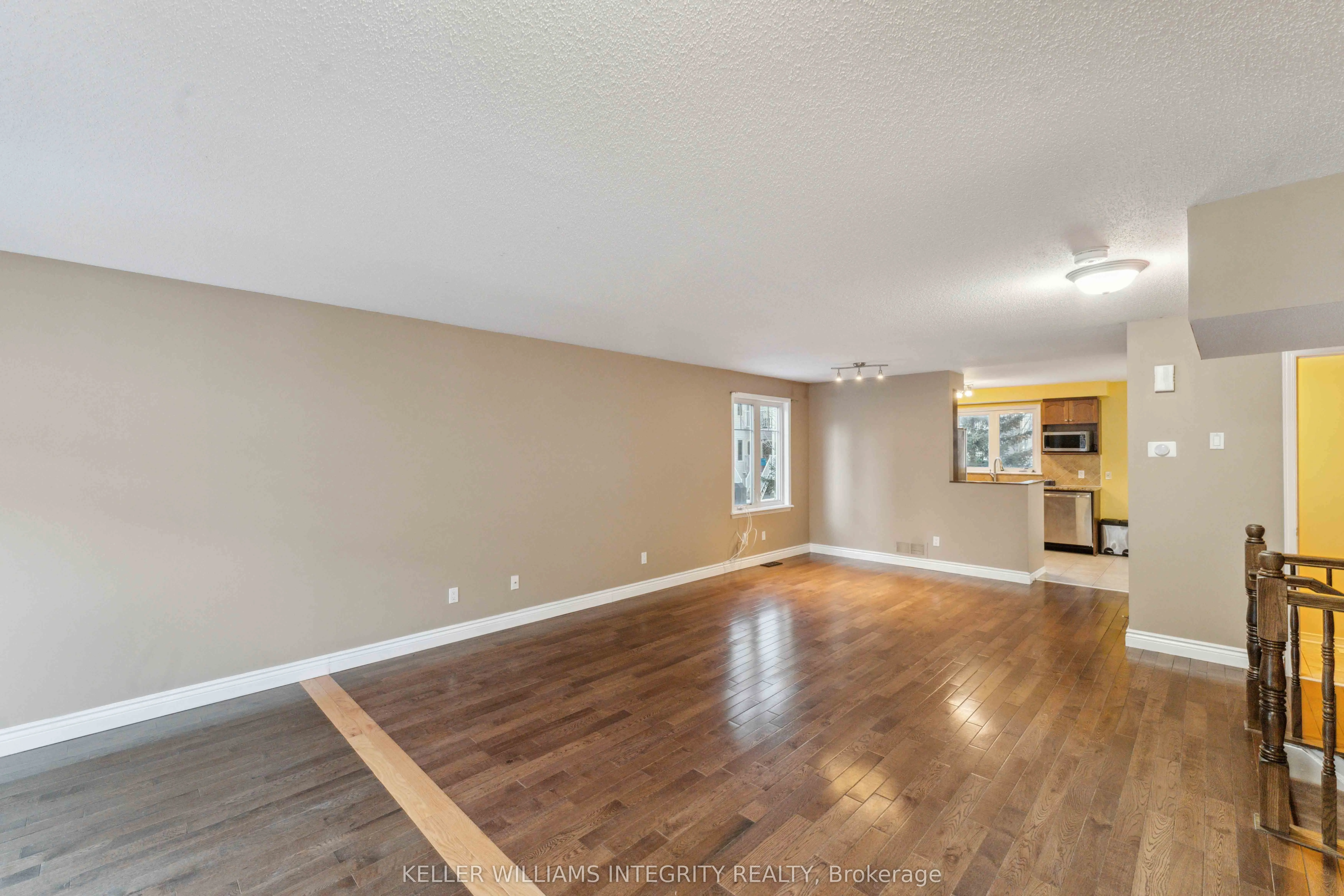562 Reardon, #9