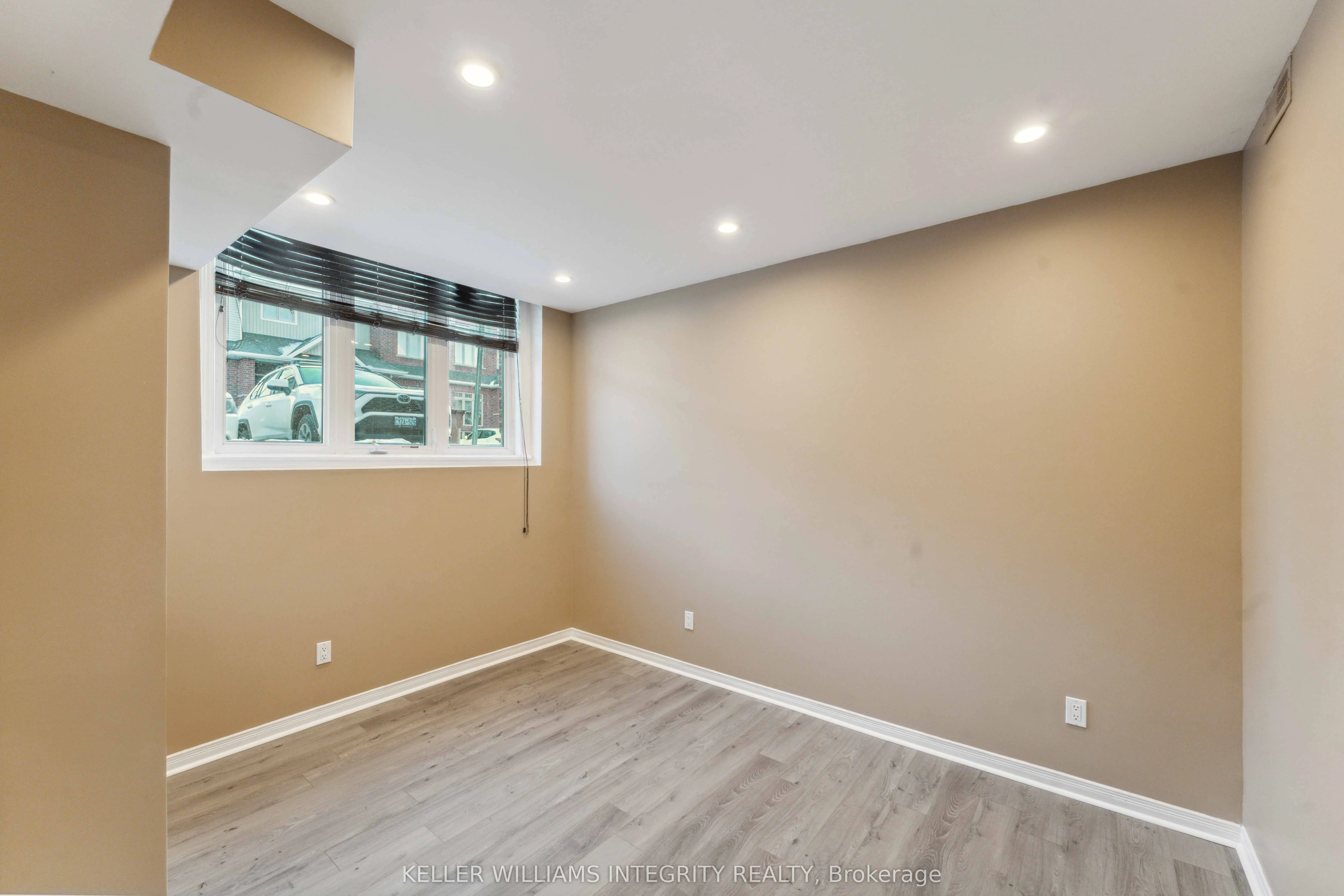 562 Reardon, #9