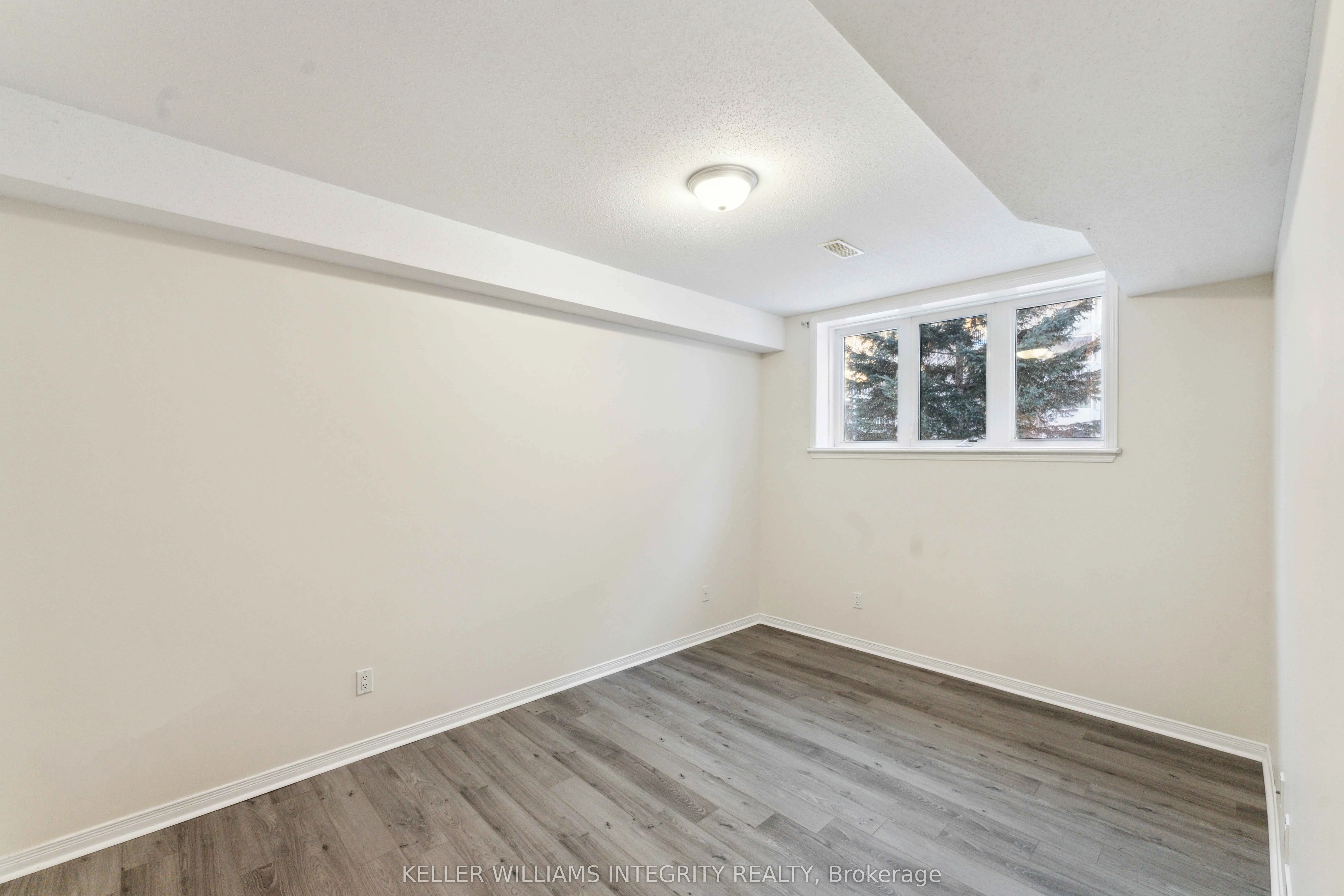 562 Reardon, #9