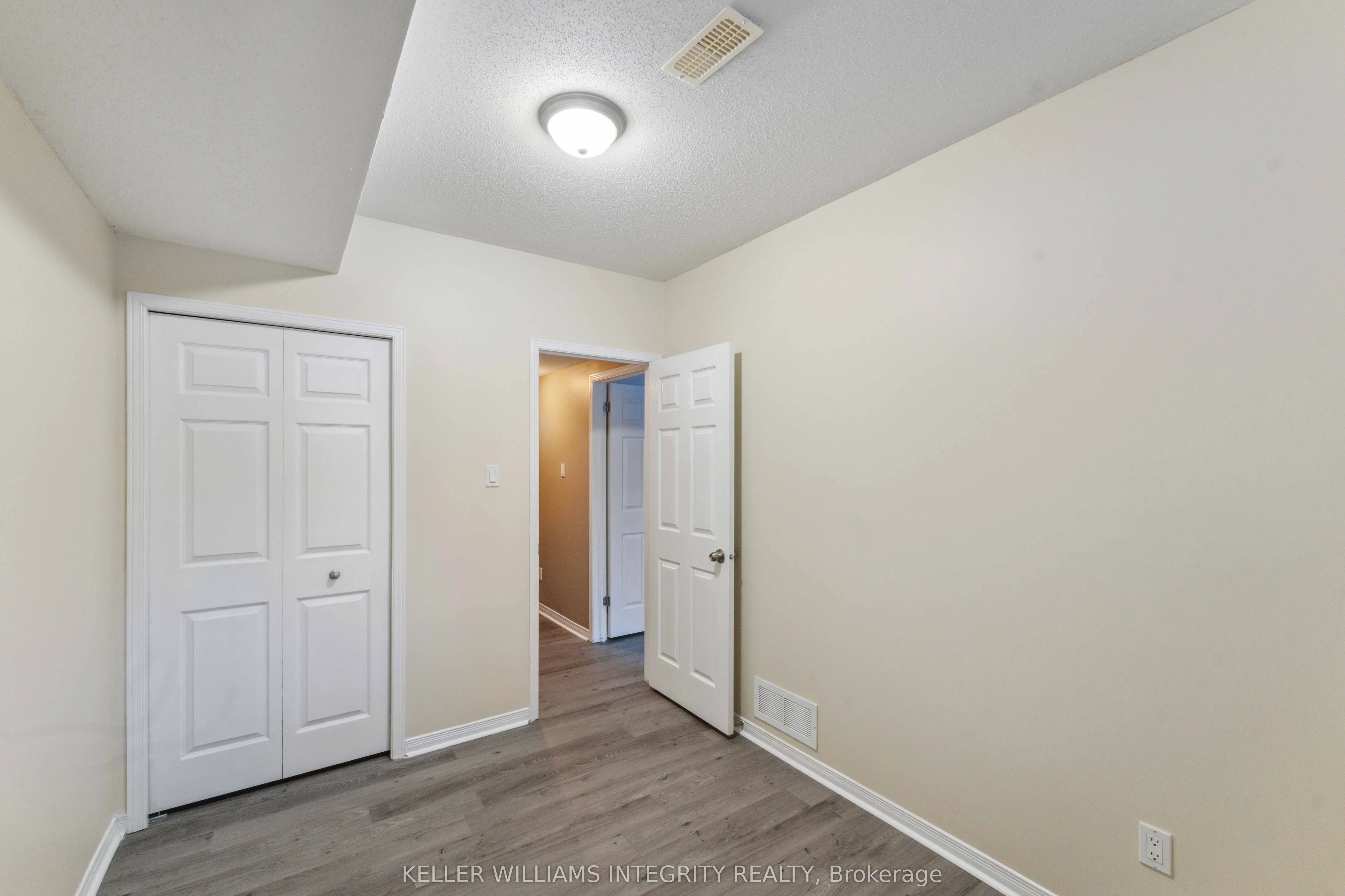 562 Reardon, #9