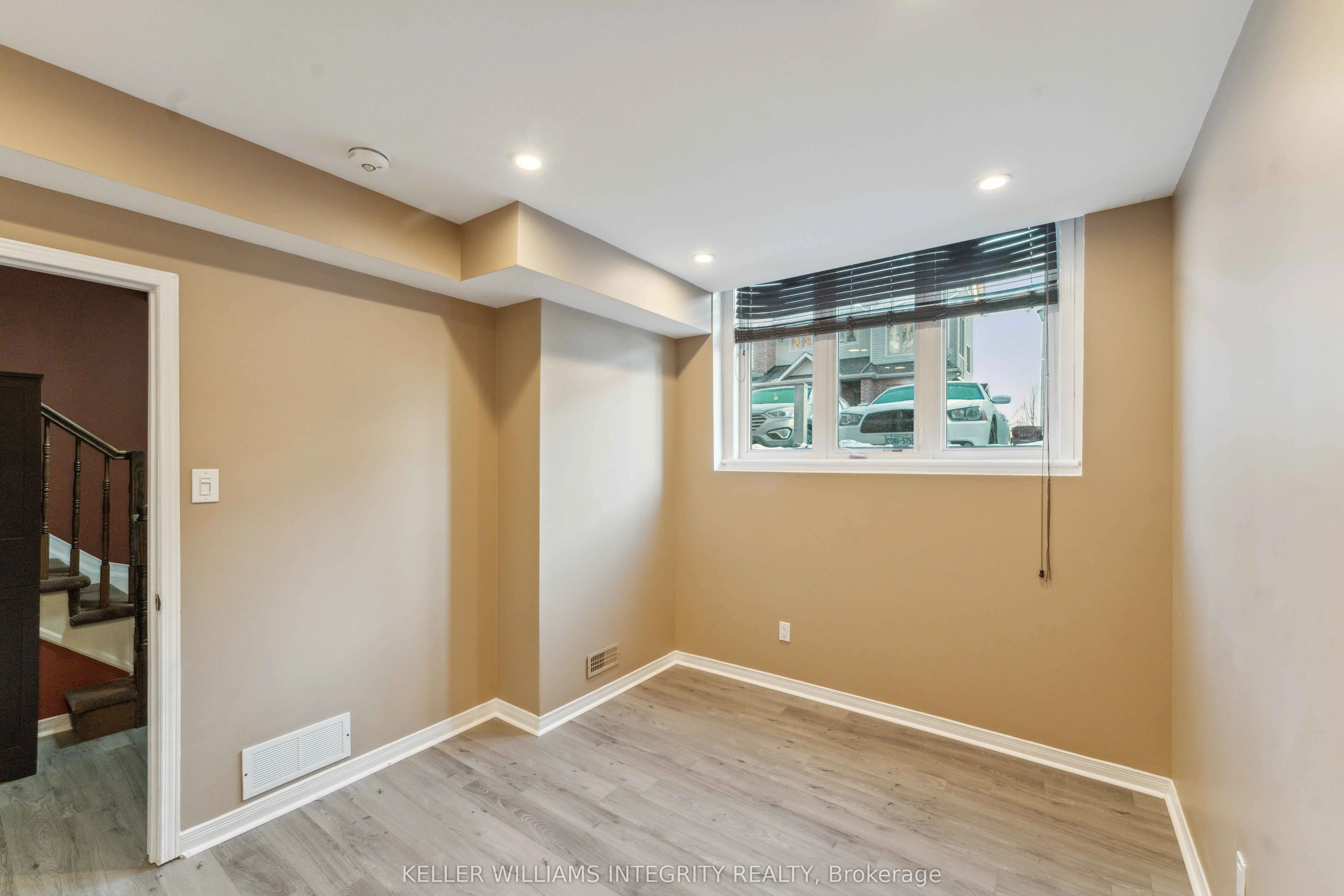 562 Reardon, #9