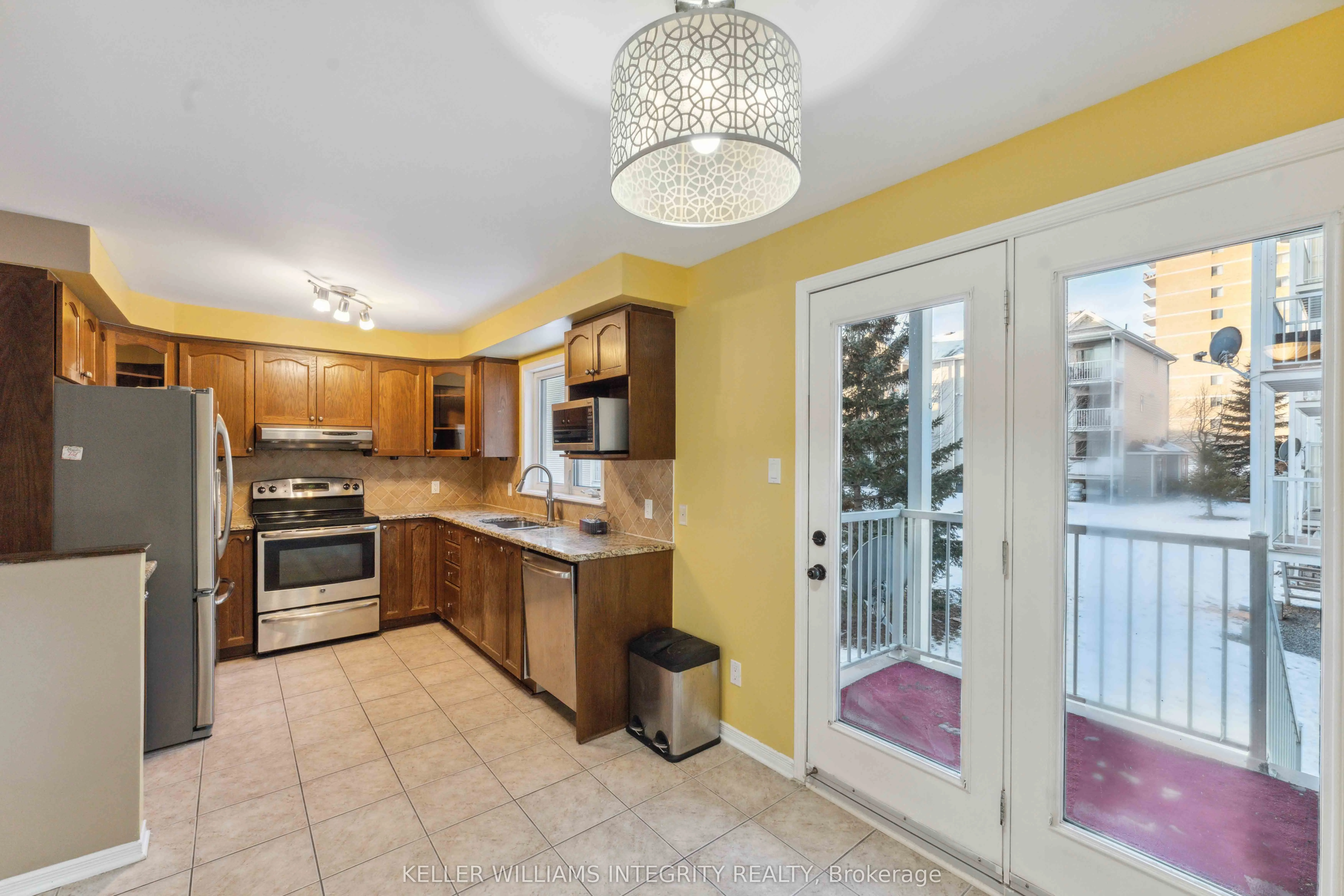 562 Reardon, #9