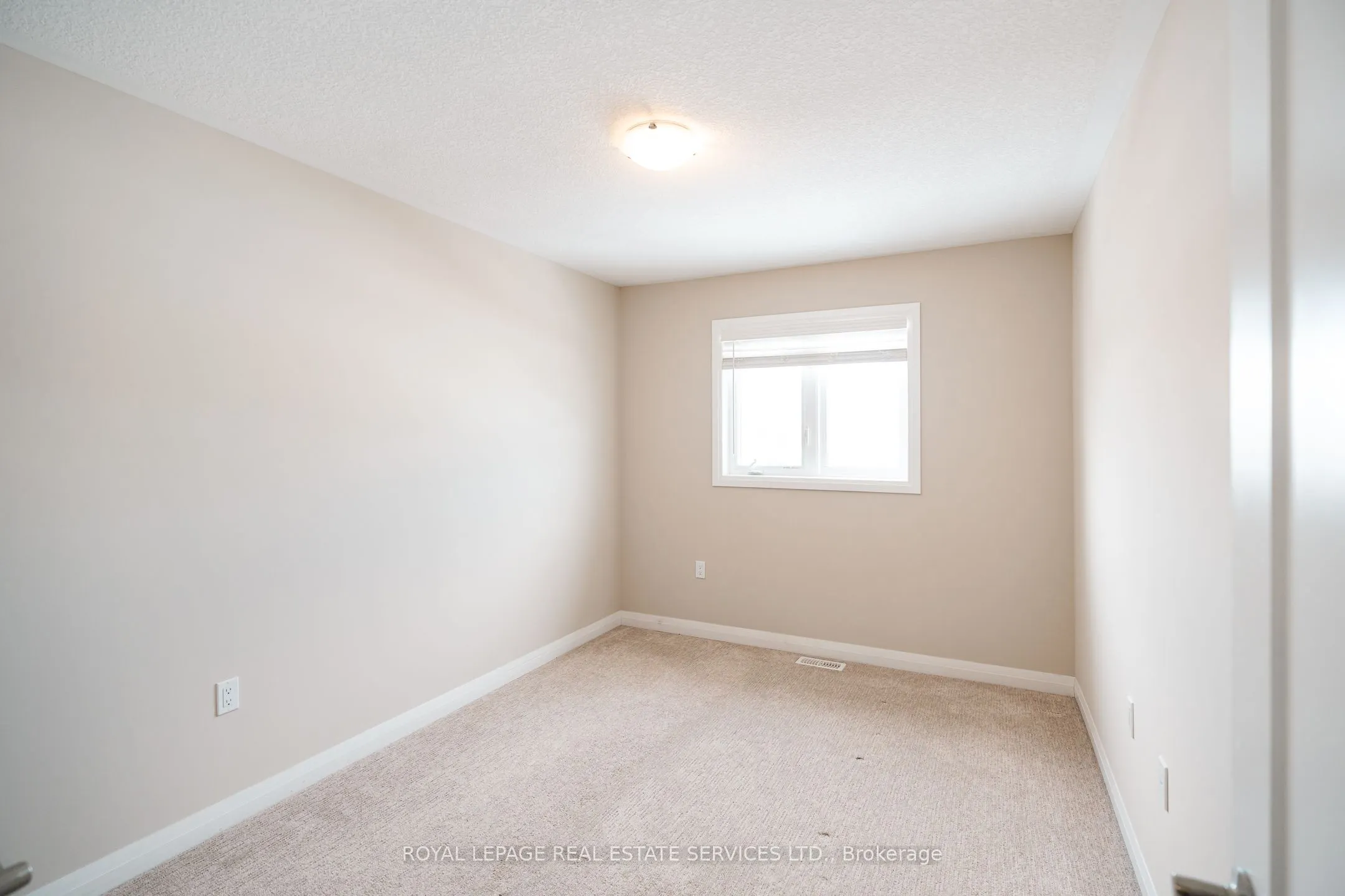 116 Laguna Village Crescent