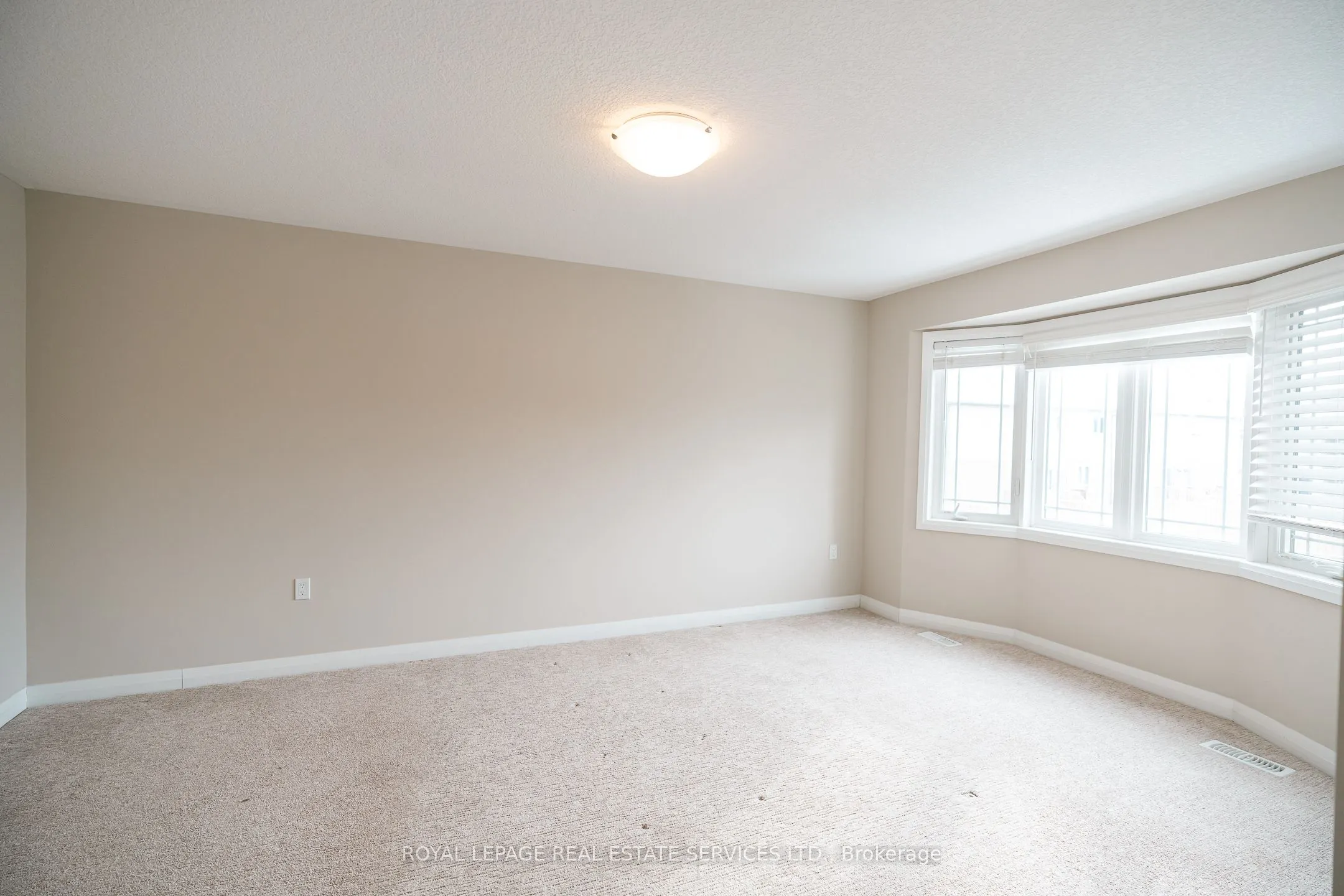 116 Laguna Village Crescent