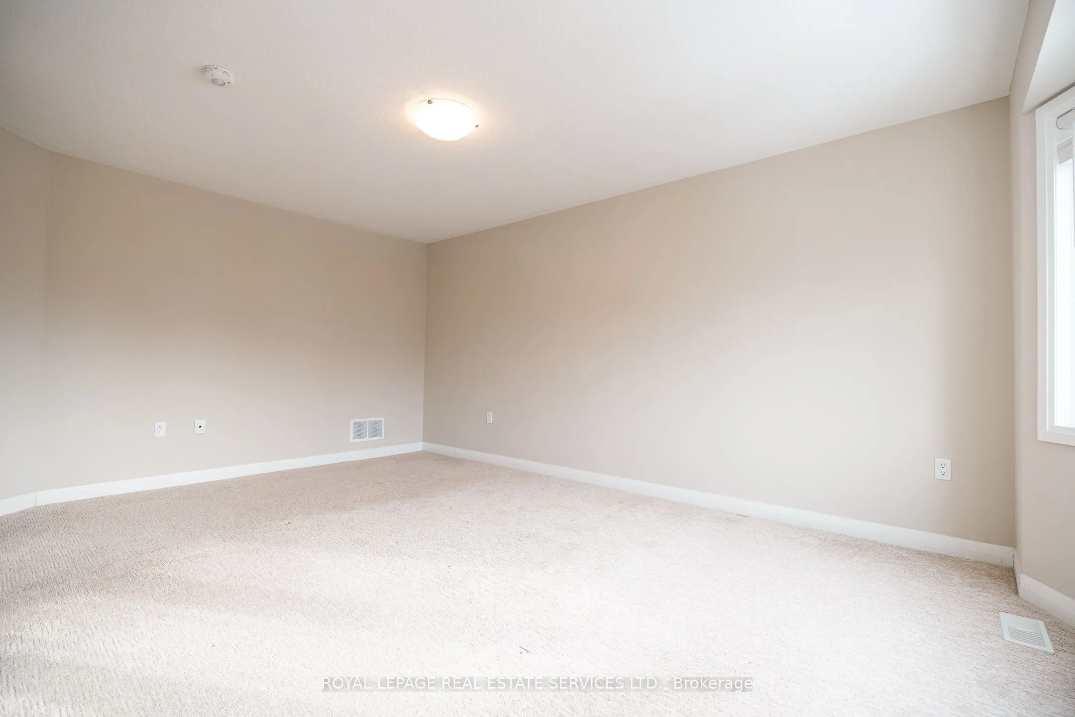 116 Laguna Village Crescent