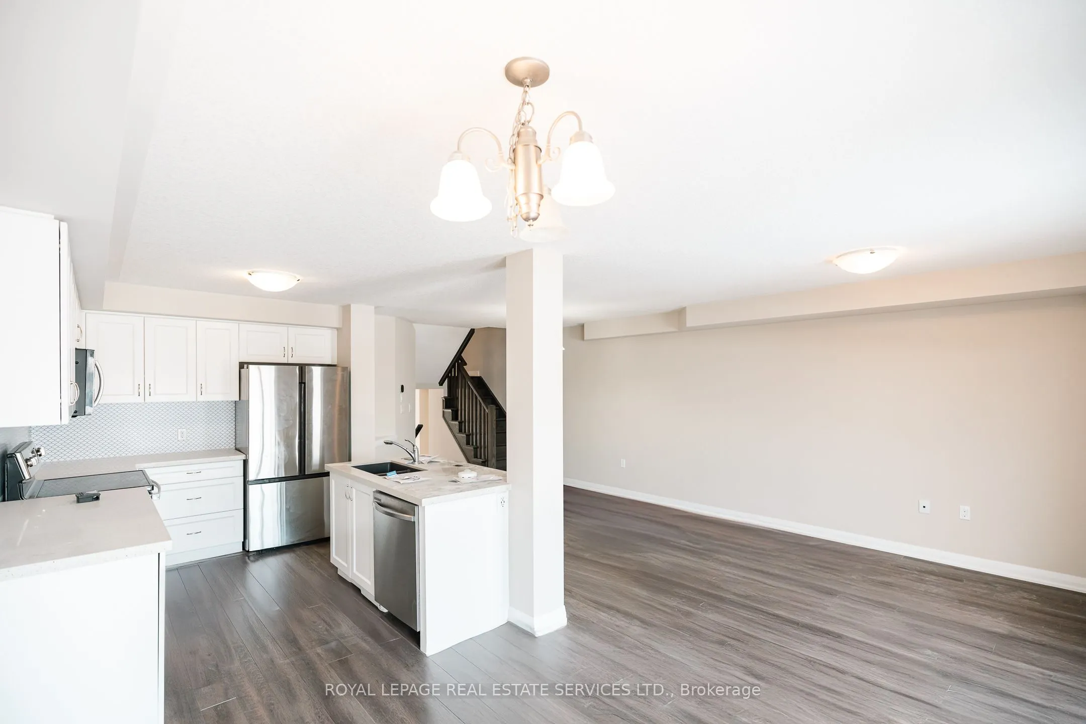 116 Laguna Village Crescent