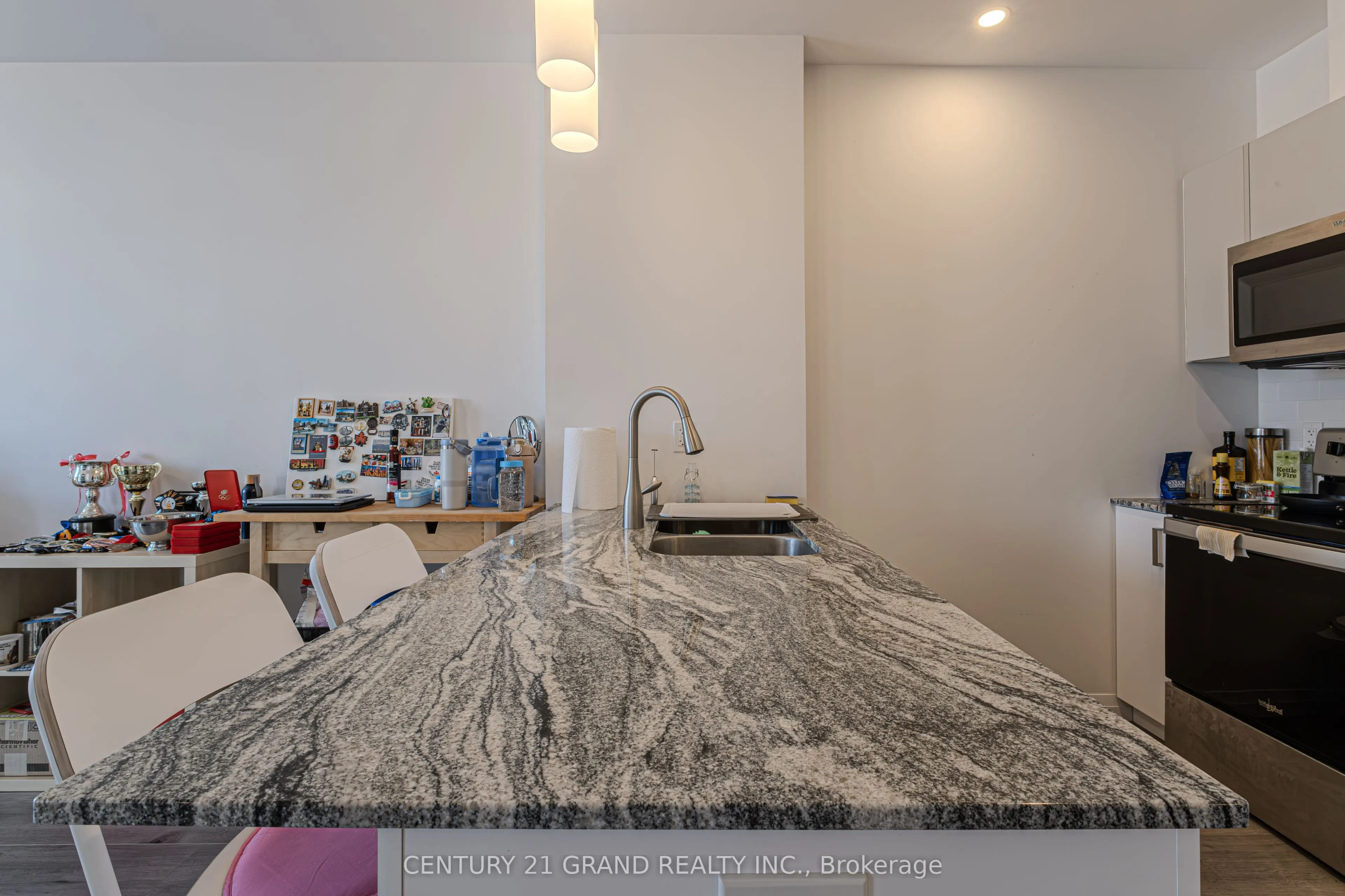 60 Charles Street W, #503