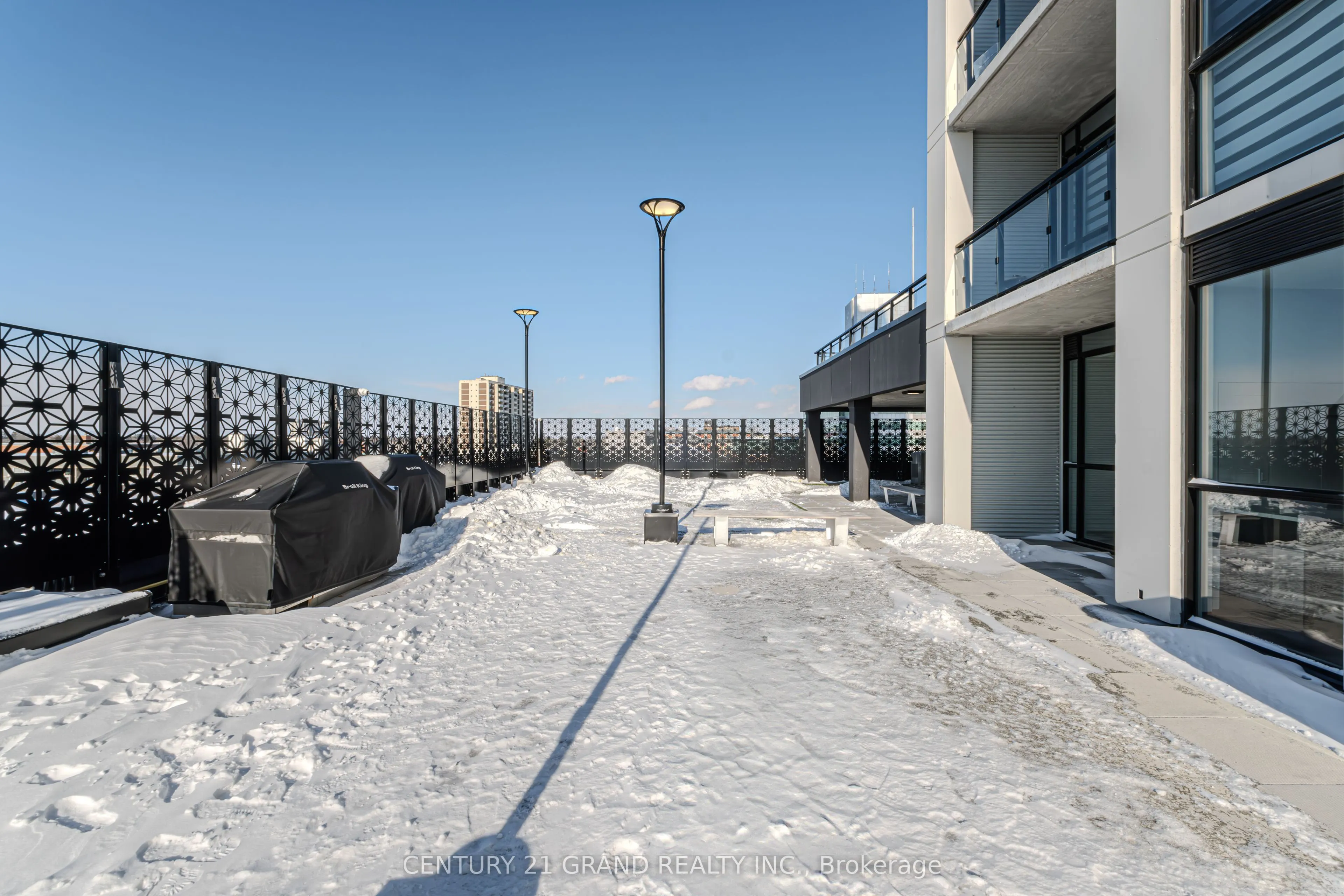 60 Charles Street W, #503